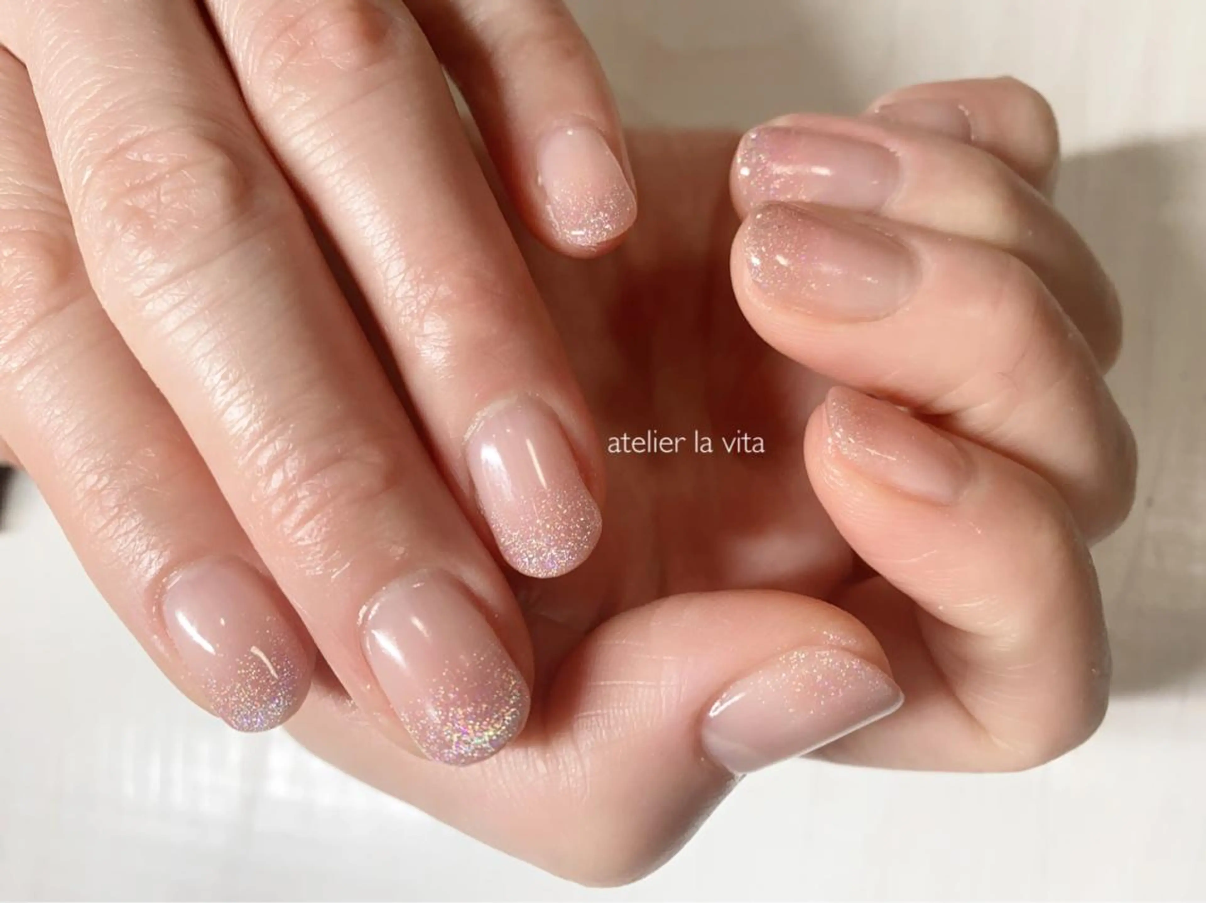 ネイル クリアネイル フラワーネイル ジェルネイル グラデーション マグネットネイル ハンドネイル atelier la vita所属・lavita. mimuraのネイルデザイン