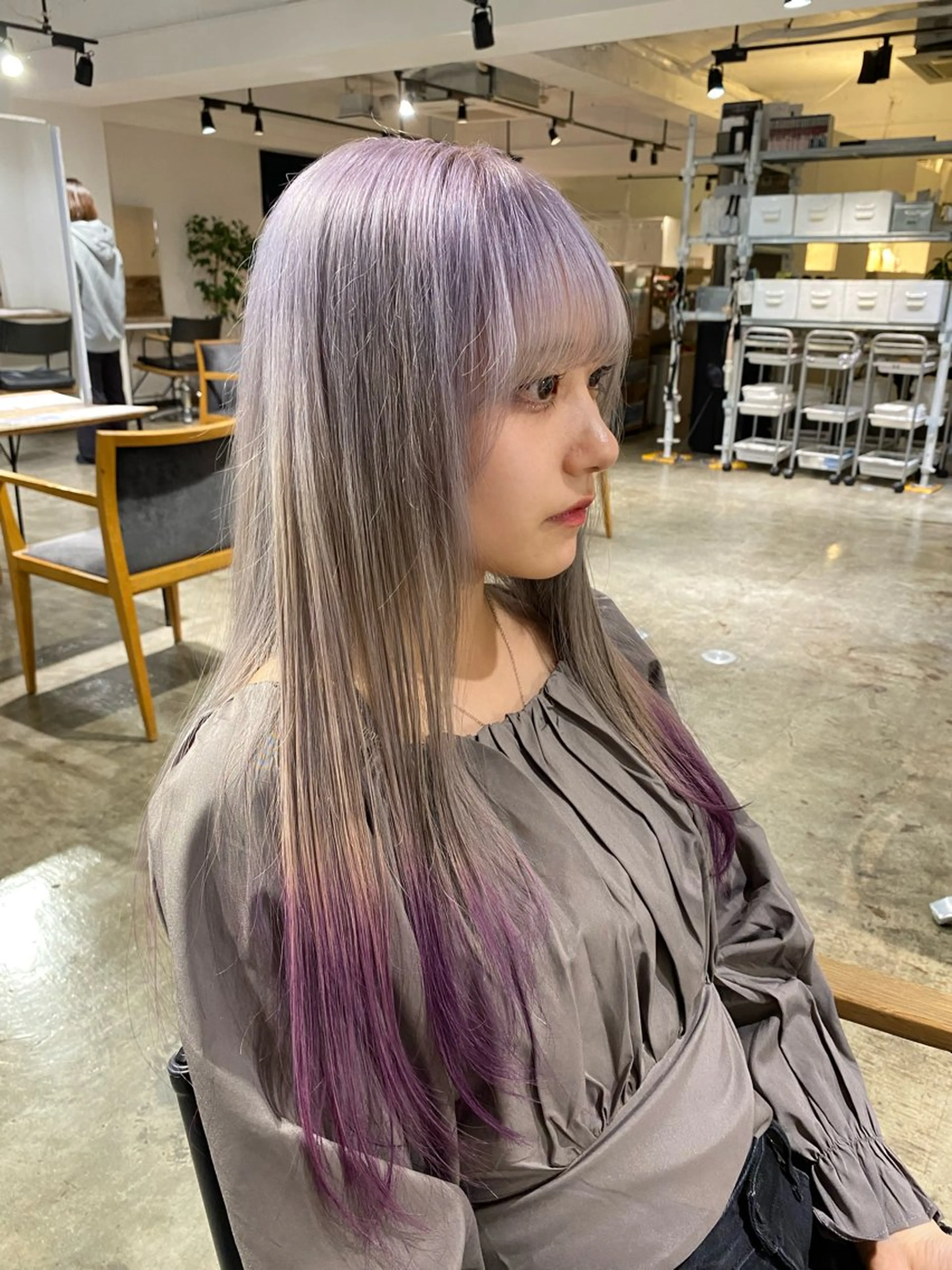 ロング カラー デザインカラー シルバー ツートーンカラー メンズパーマ 特化/中川拓也のヘアスタイル