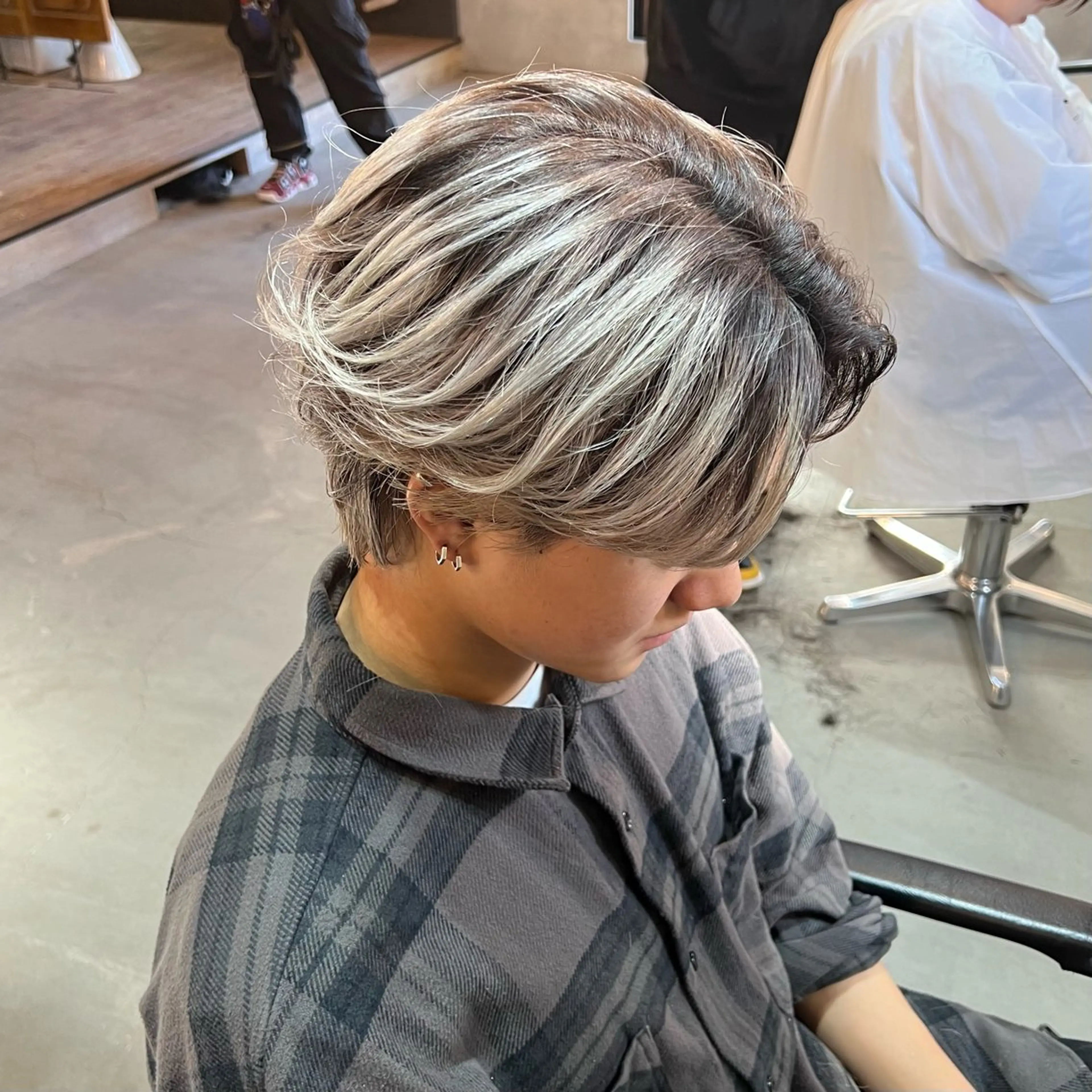 ミディアム カラー メンズ ヘアカラー センターパート職人 店長/TSUBASAのヘアスタイル