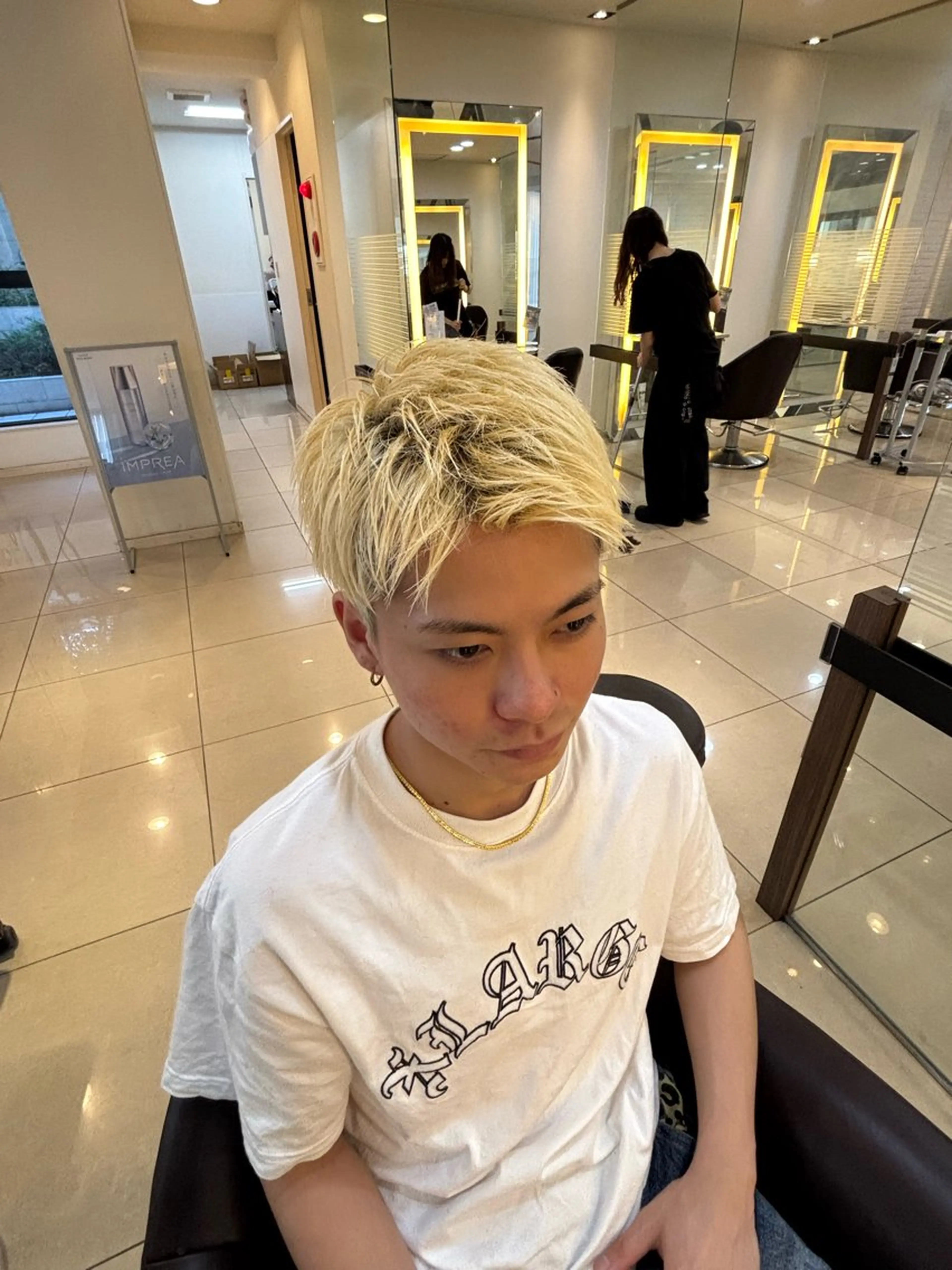 カラー メンズ 辻野 光希のヘアスタイル