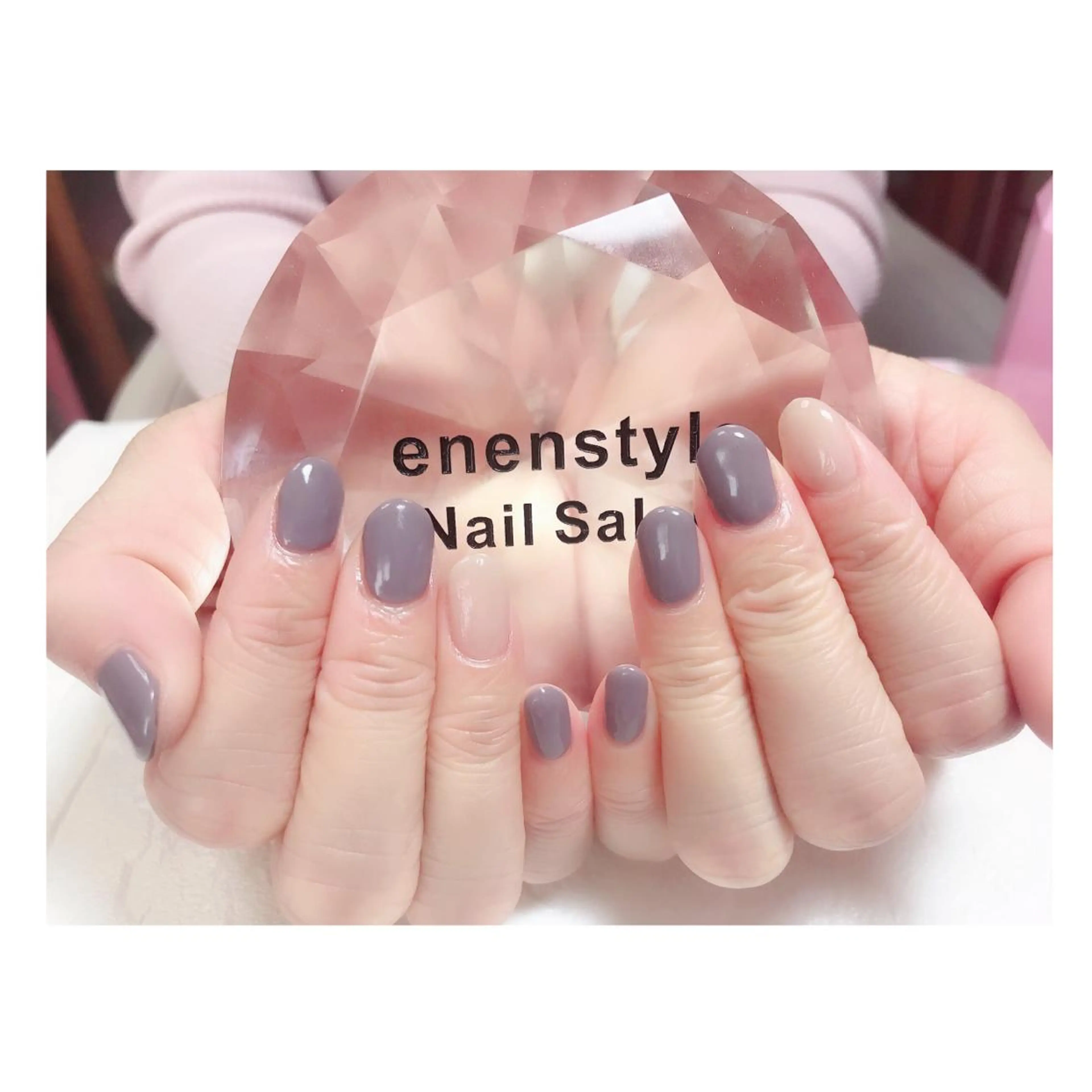 ショート ネイル ジェルネイル ニュアンスネイル オフィスネイル ワンカラーネイル シンプルネイル 👑enen style👑のネイルデザイン