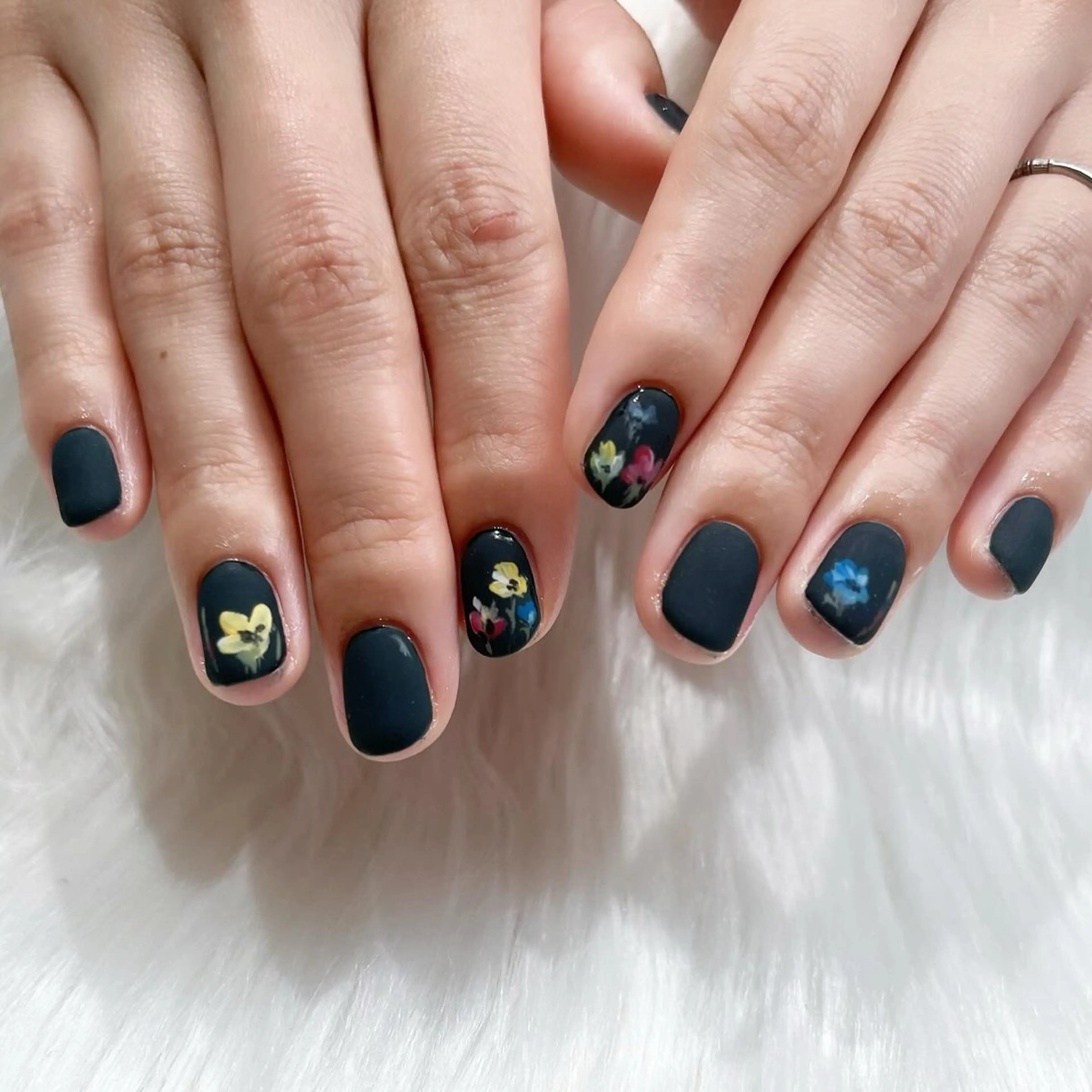 ネイル 持ち込み シンプルネイル ビューティーサロンFeliz 浜松町店所属・Feliz Saitoのマツエク・マツパデザイン