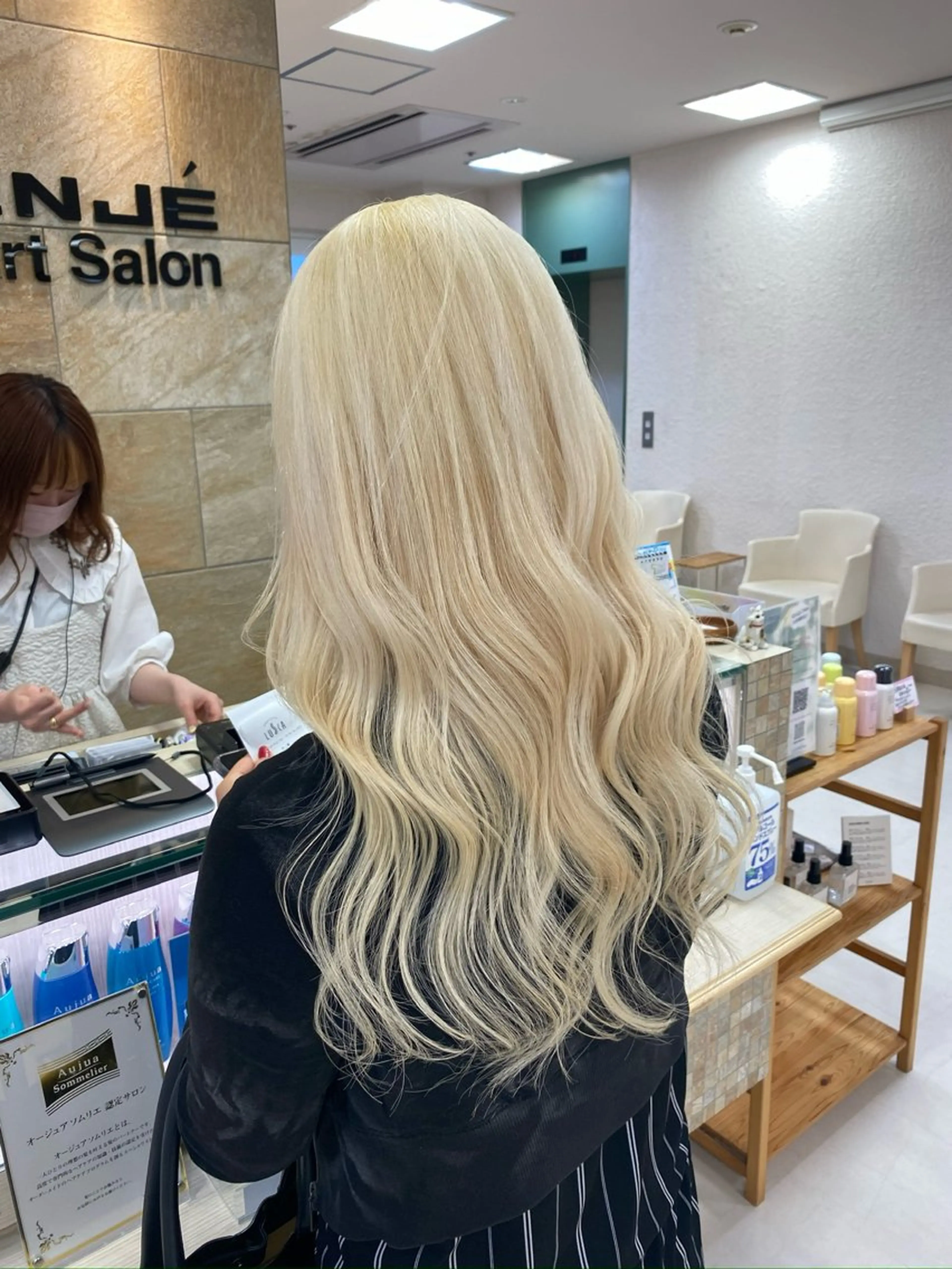 ロング カラー 抜きっぱなしブロンド ブロンド ブリーチ✨/似合わせ カラー💖/Yuzuのヘアスタイル