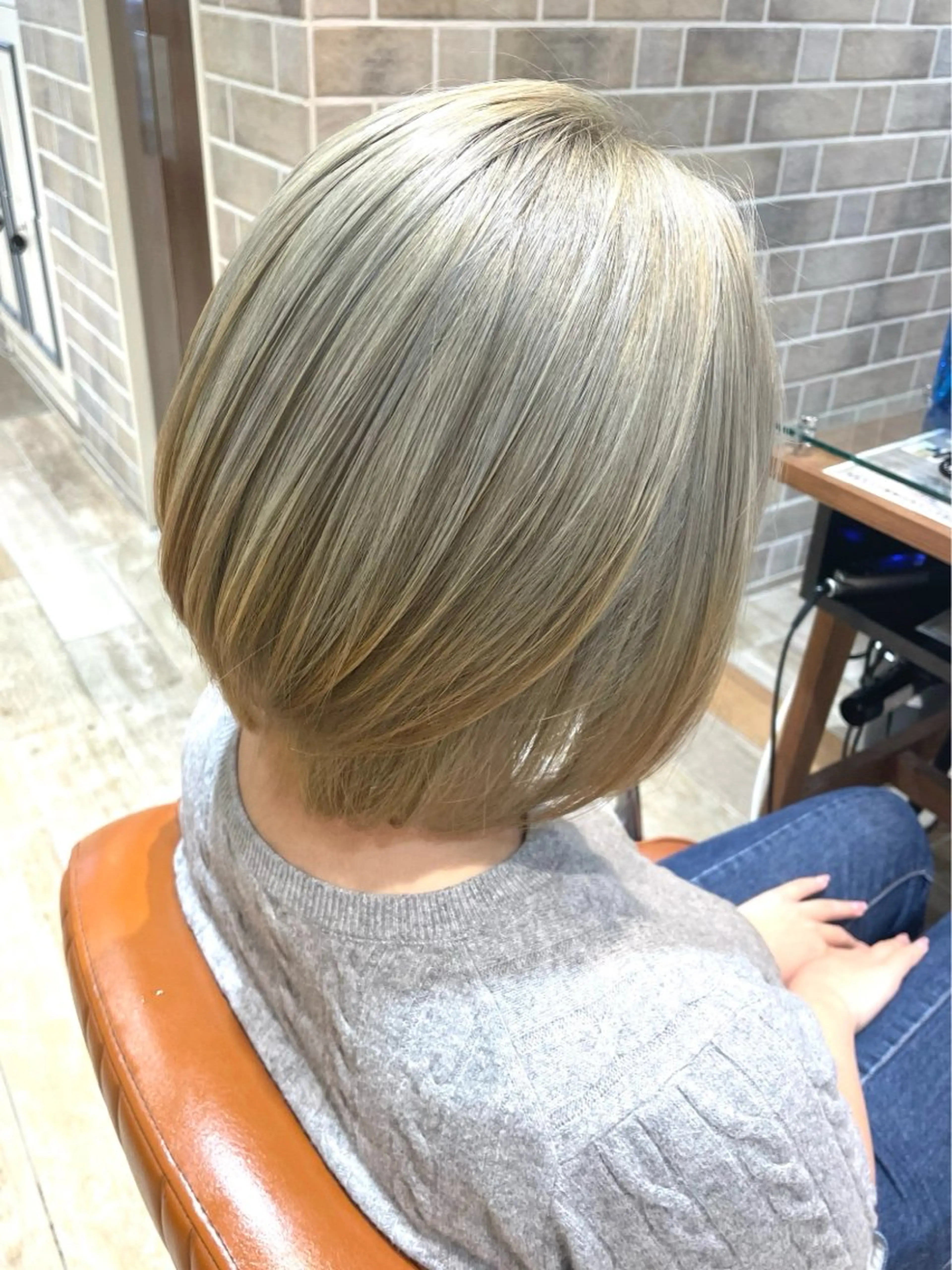 カラー 須藤 向日葵のヘアスタイル