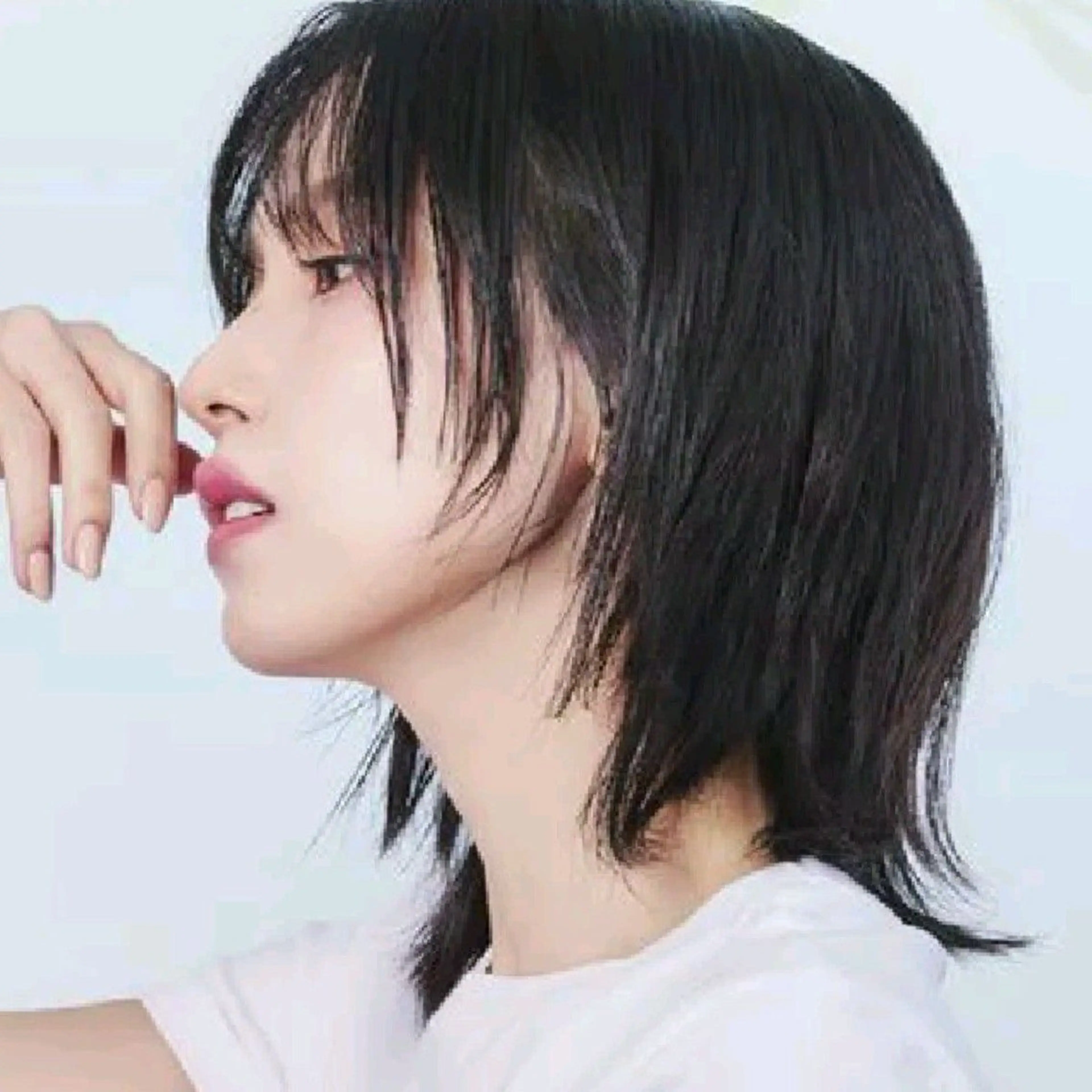 ショート カラー ボブレイヤー ボブ くびれヘア 顔まわりレイヤー ハッシュカット カット ヘアカラー トリートメント nonoka オリーブ/レイヤーのヘアスタイル