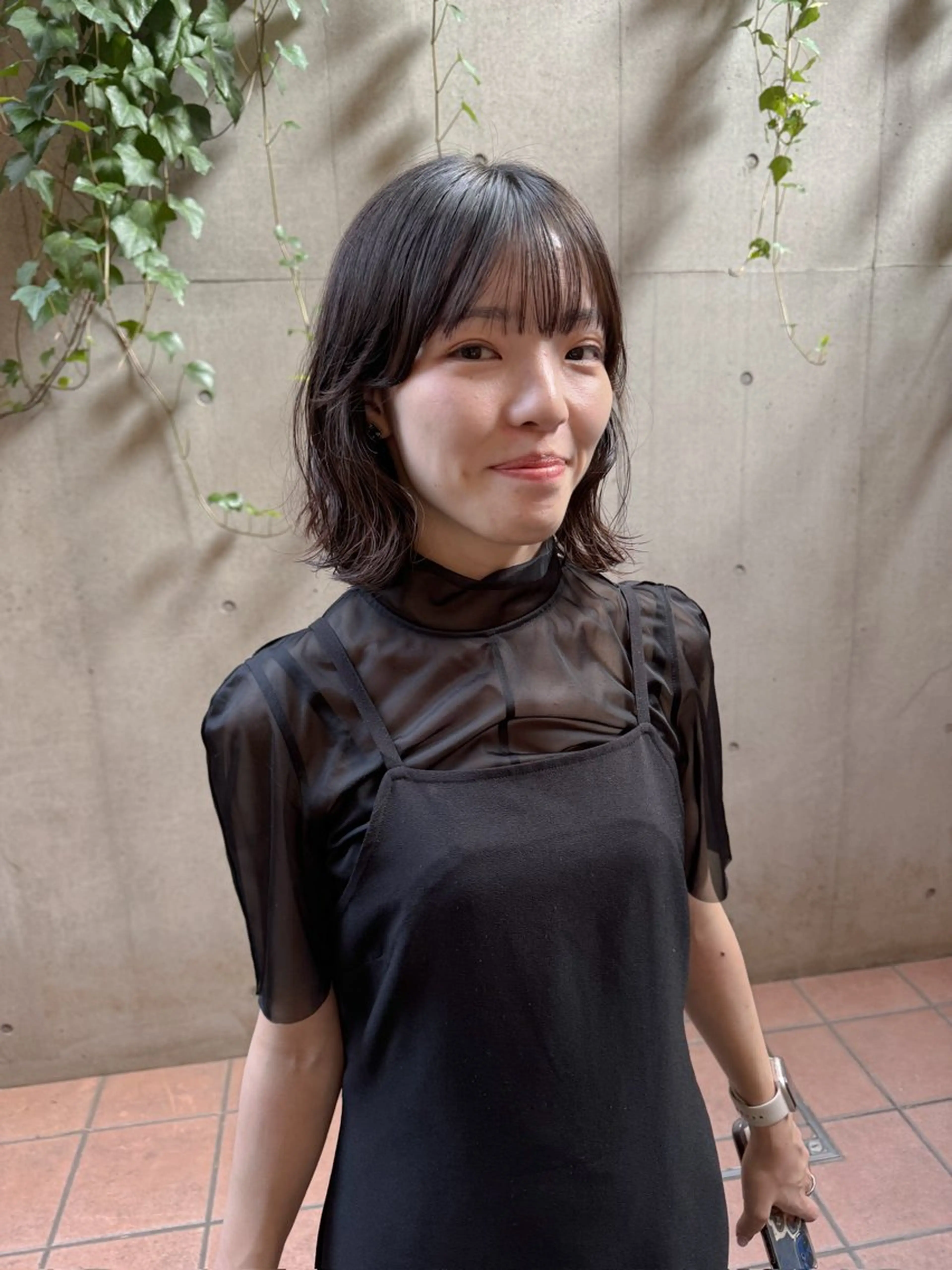 ショート パーマ 外ハネヘア カット パーマ 大橋 芽衣のヘアスタイル