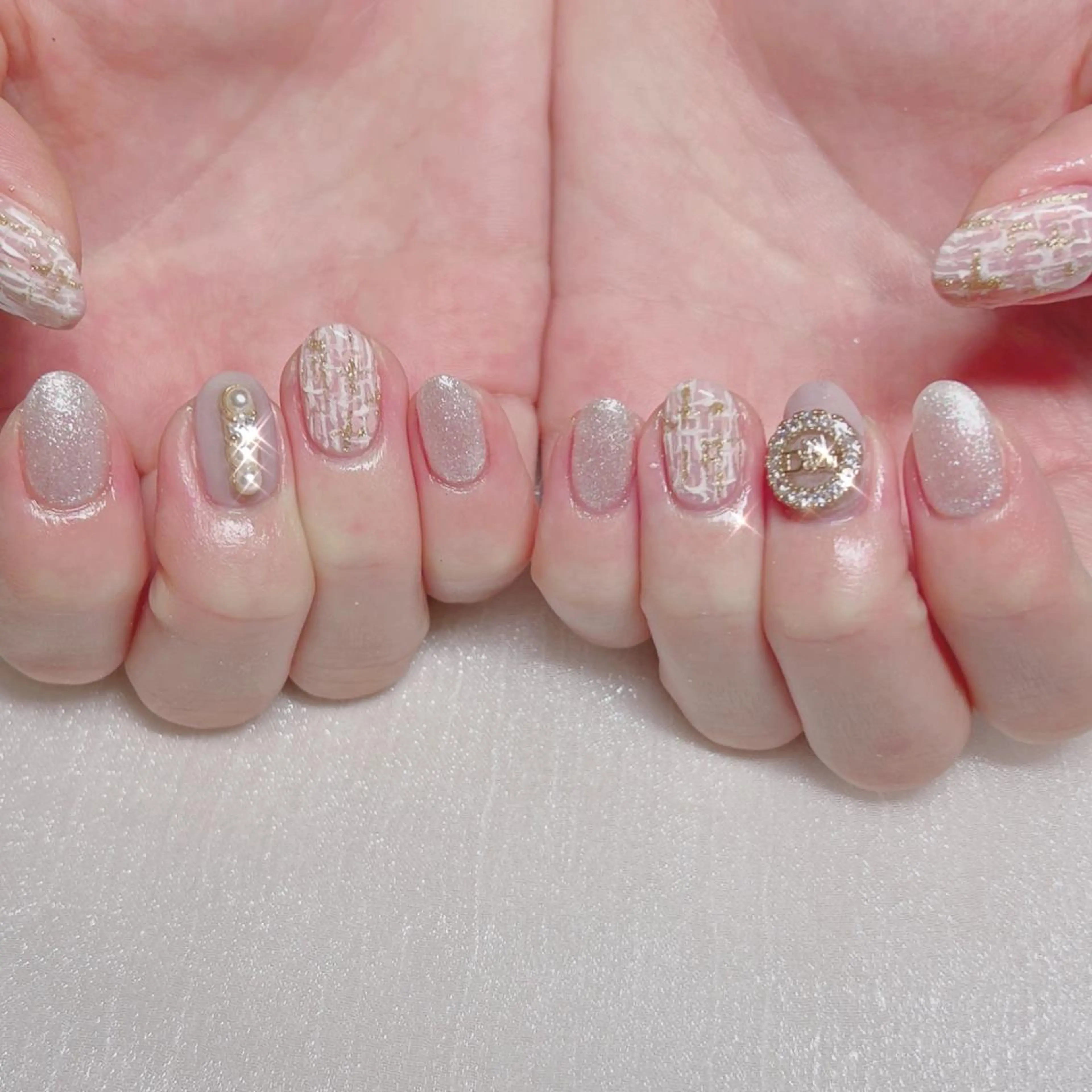 ネイル オーロラネイル フットネイル フレンチネイル ジェルネイル 韓国ネイル ハンドネイル ハンドケア 【ENサロン】 Rei🎀Nailのネイルデザイン