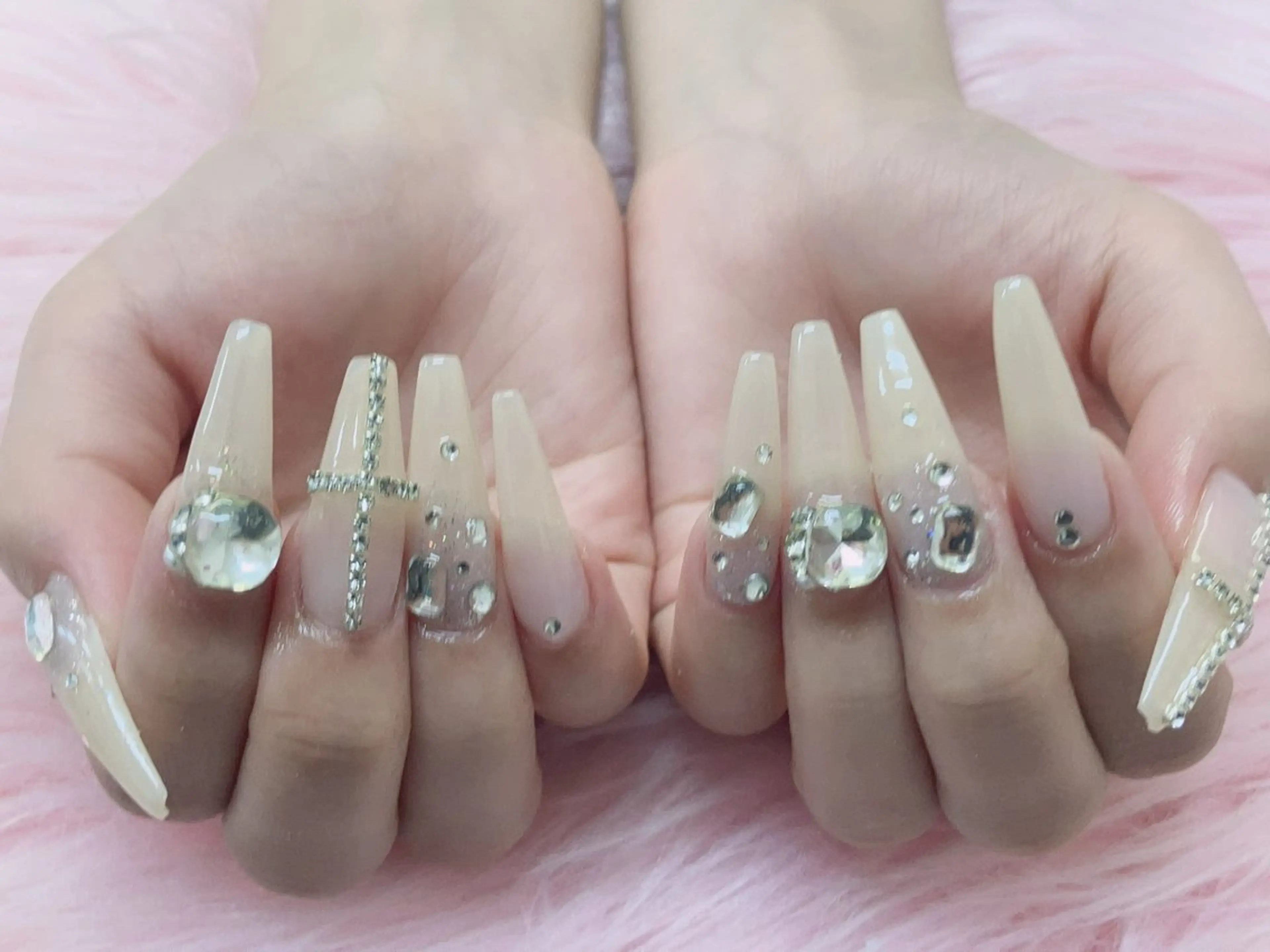 ネイル 💜MIYA nail川崎店のネイルデザイン