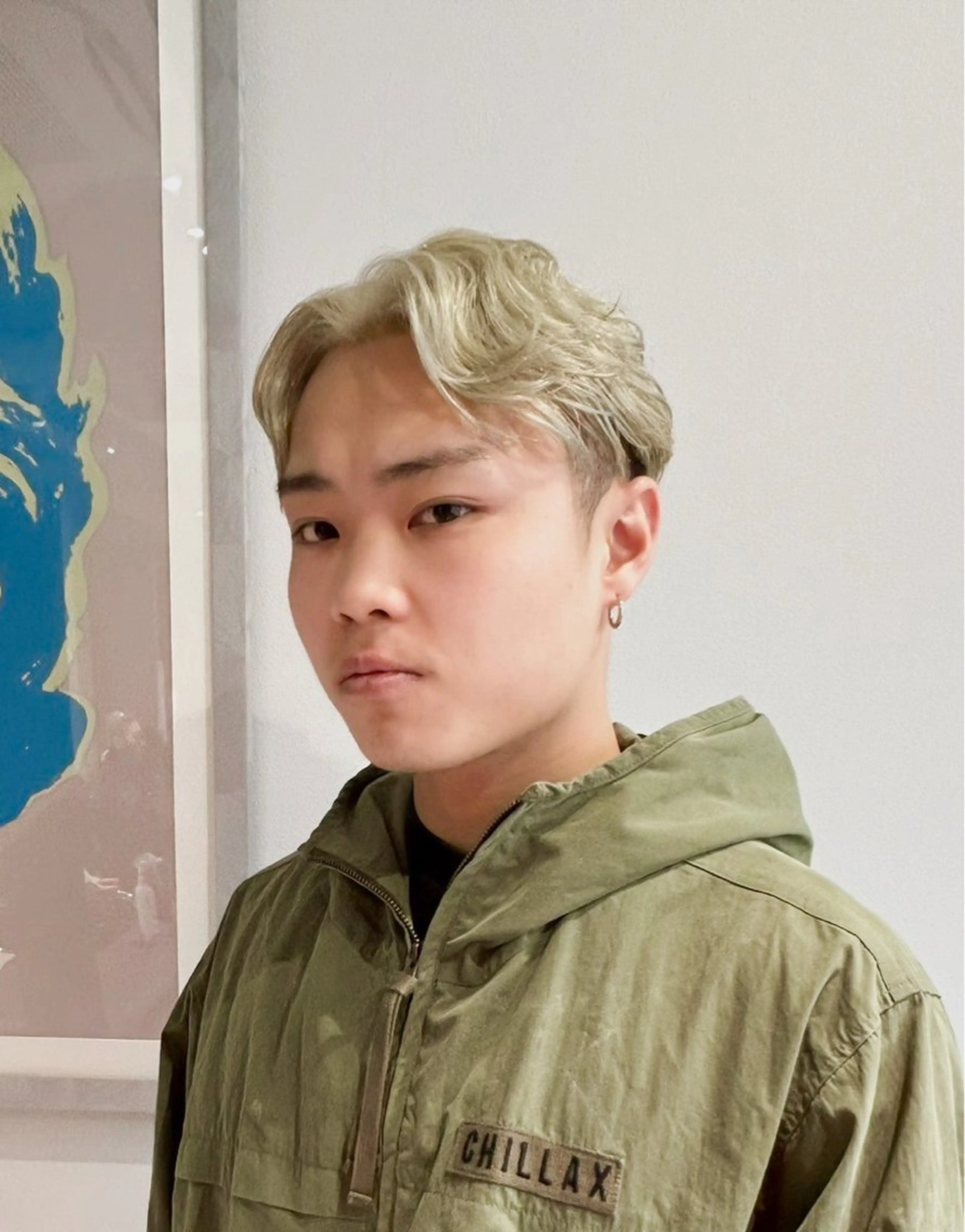 ショート カラー 和夢/メンズカット/ パーマ/ハイトーンのヘアスタイル