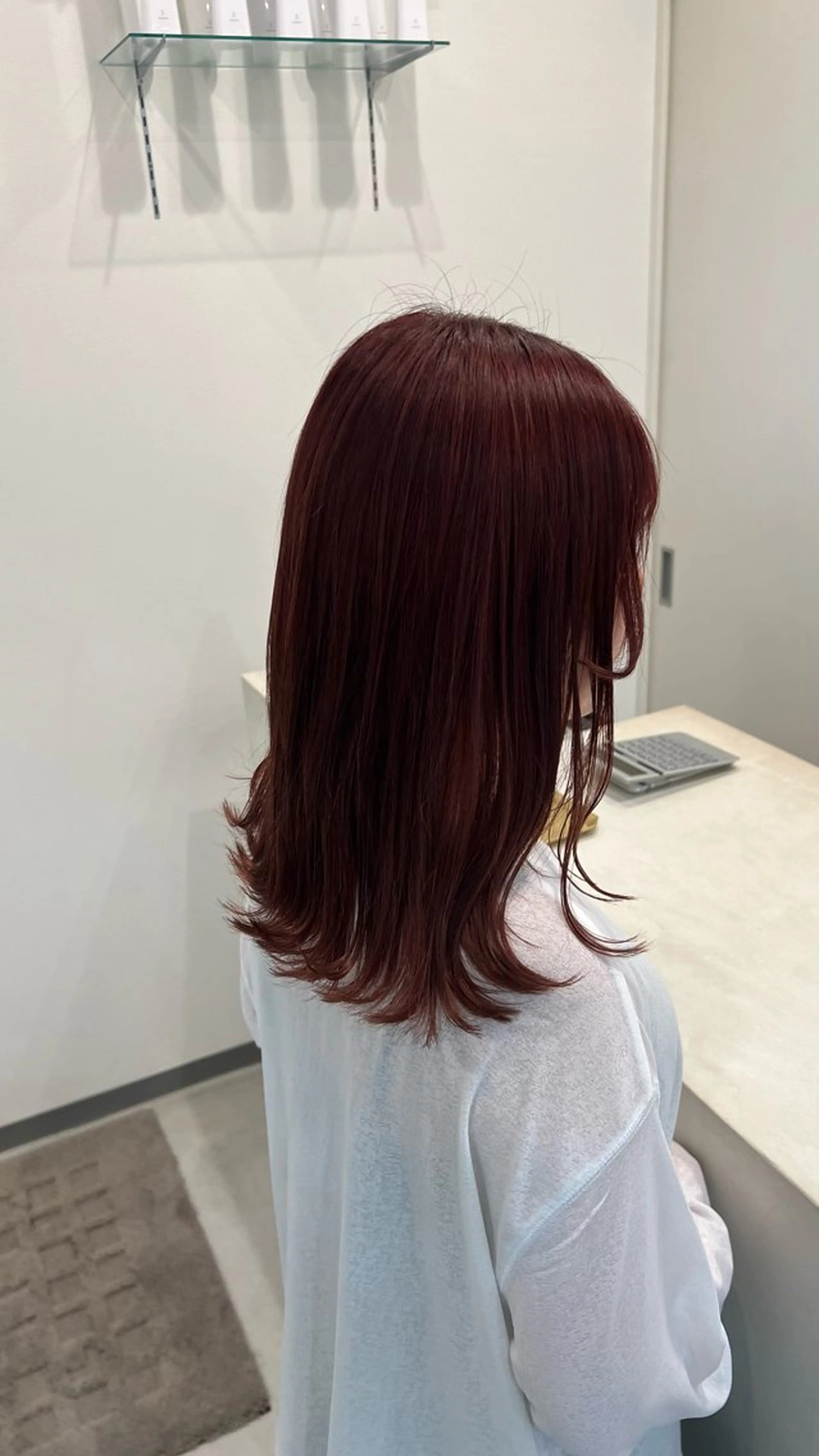 ロング カラー ブリーチ ブリーチなしカラー レッドカラー 麻柄 純也のヘアスタイル