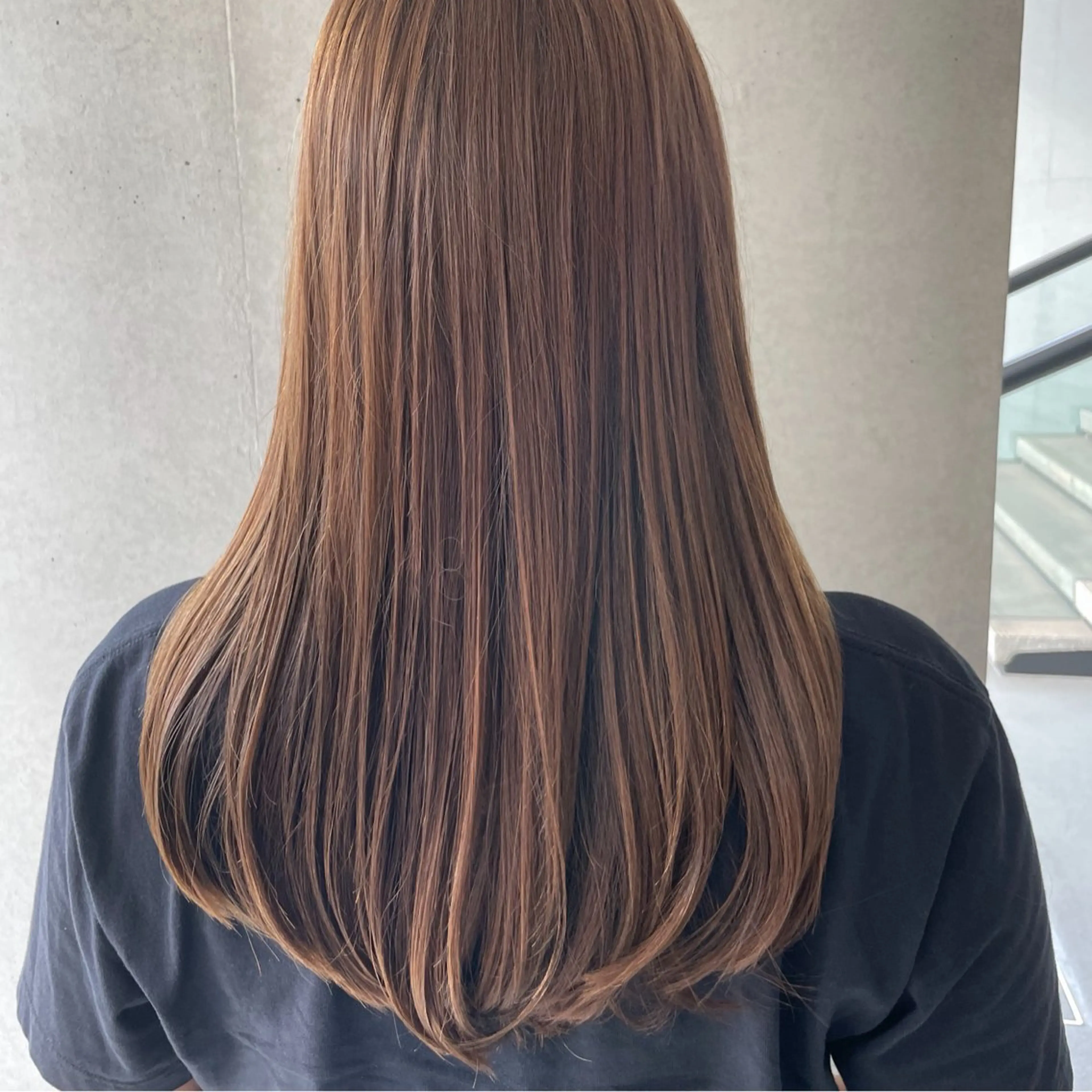 セミロング カラー ベージュカラー 透明感カラー メグ🫧 ケアスタイリスト✨のヘアスタイル