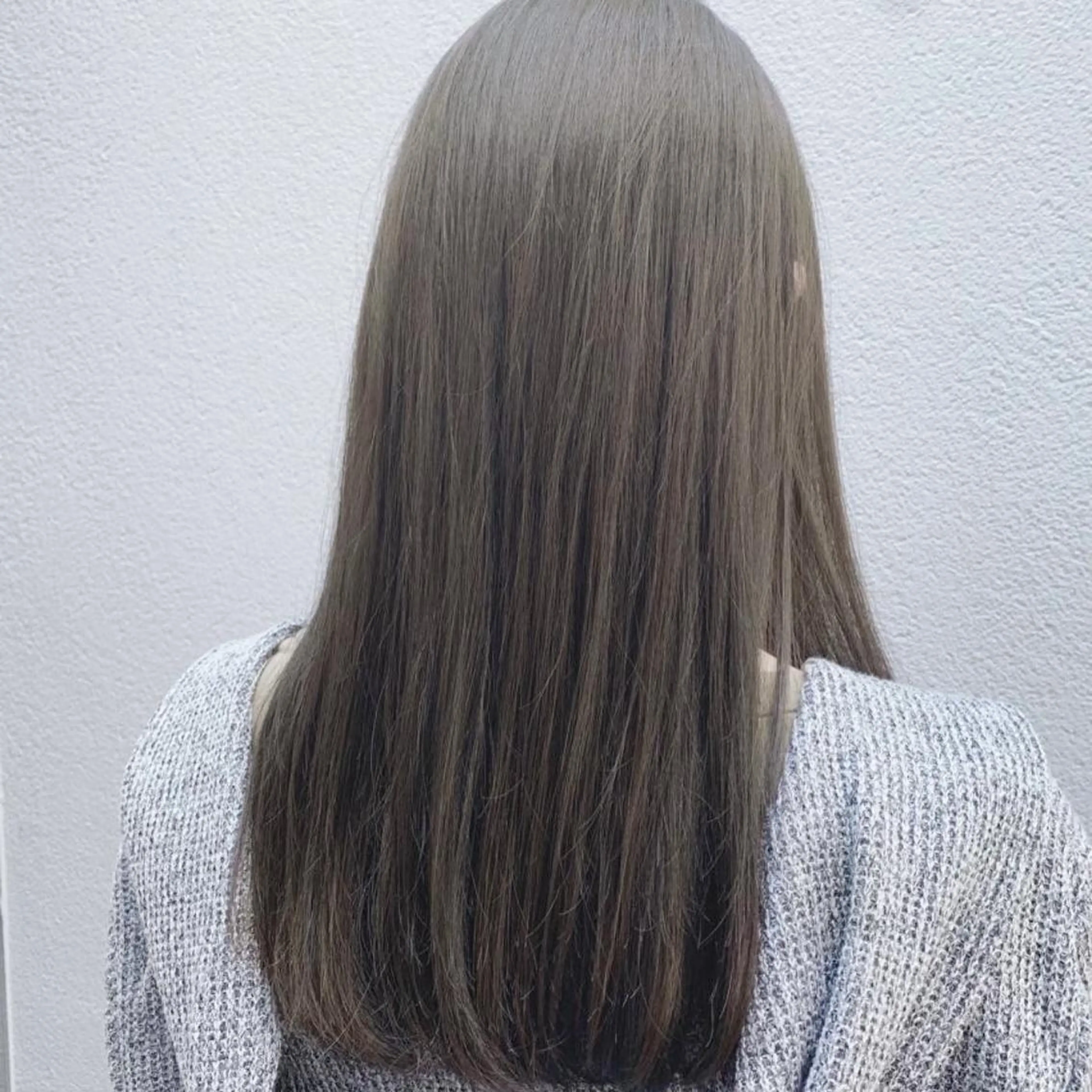 カラー ベージュカラー ブリーチ ブラウンカラー ショコラグレージュ ココアブラウン エリアマネージャー 復活の大澤竜馬のヘアスタイル