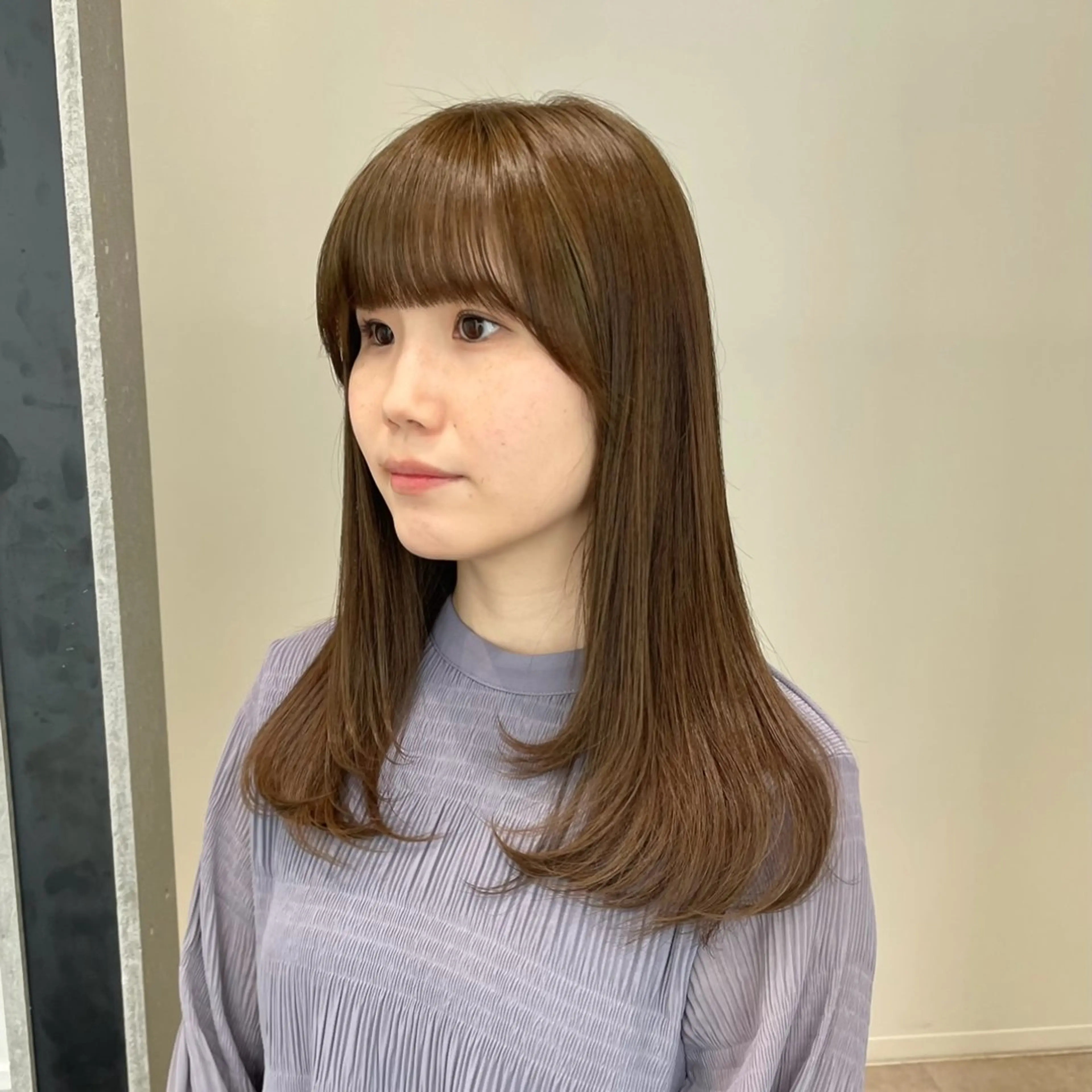 セミロング カラー ベージュカラー レイヤーカット ヘアカラー ベージュ🤎透明感 カラー🤎anriのヘアスタイル