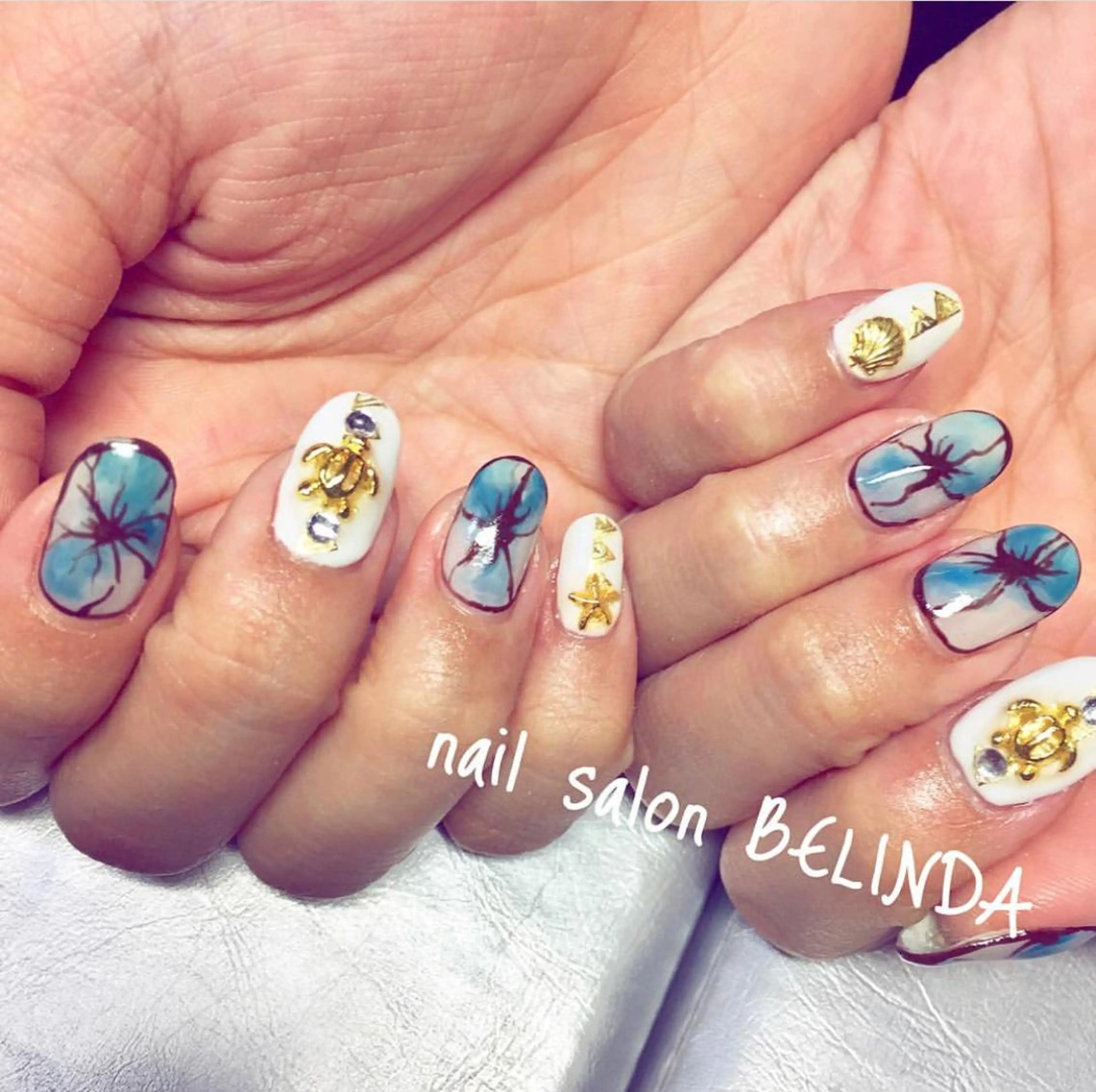 セミロング ネイル ハンドネイル 毛利 ゆりあのエステ・リラクイメージ