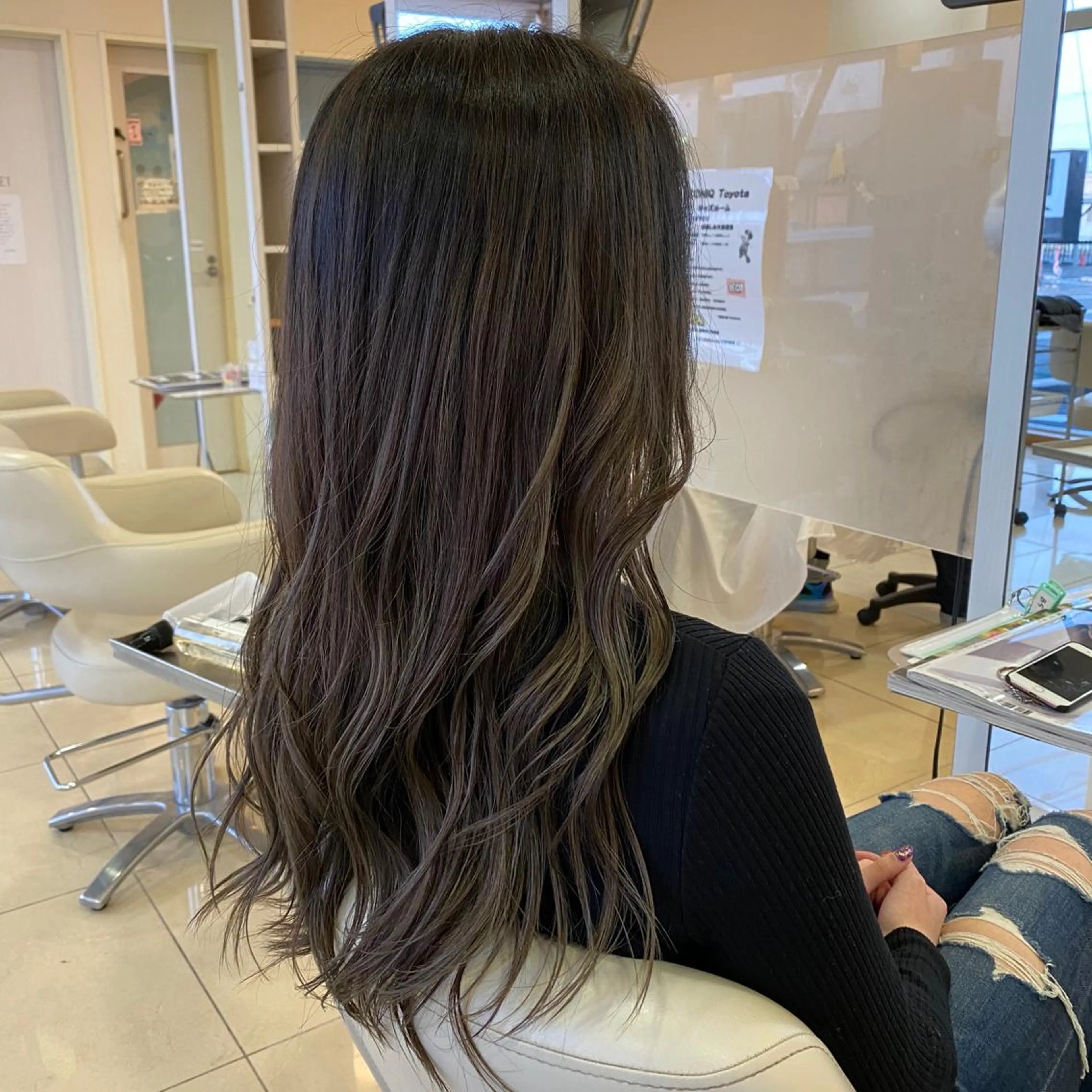 カラー 牧野 佳樹のヘアスタイル