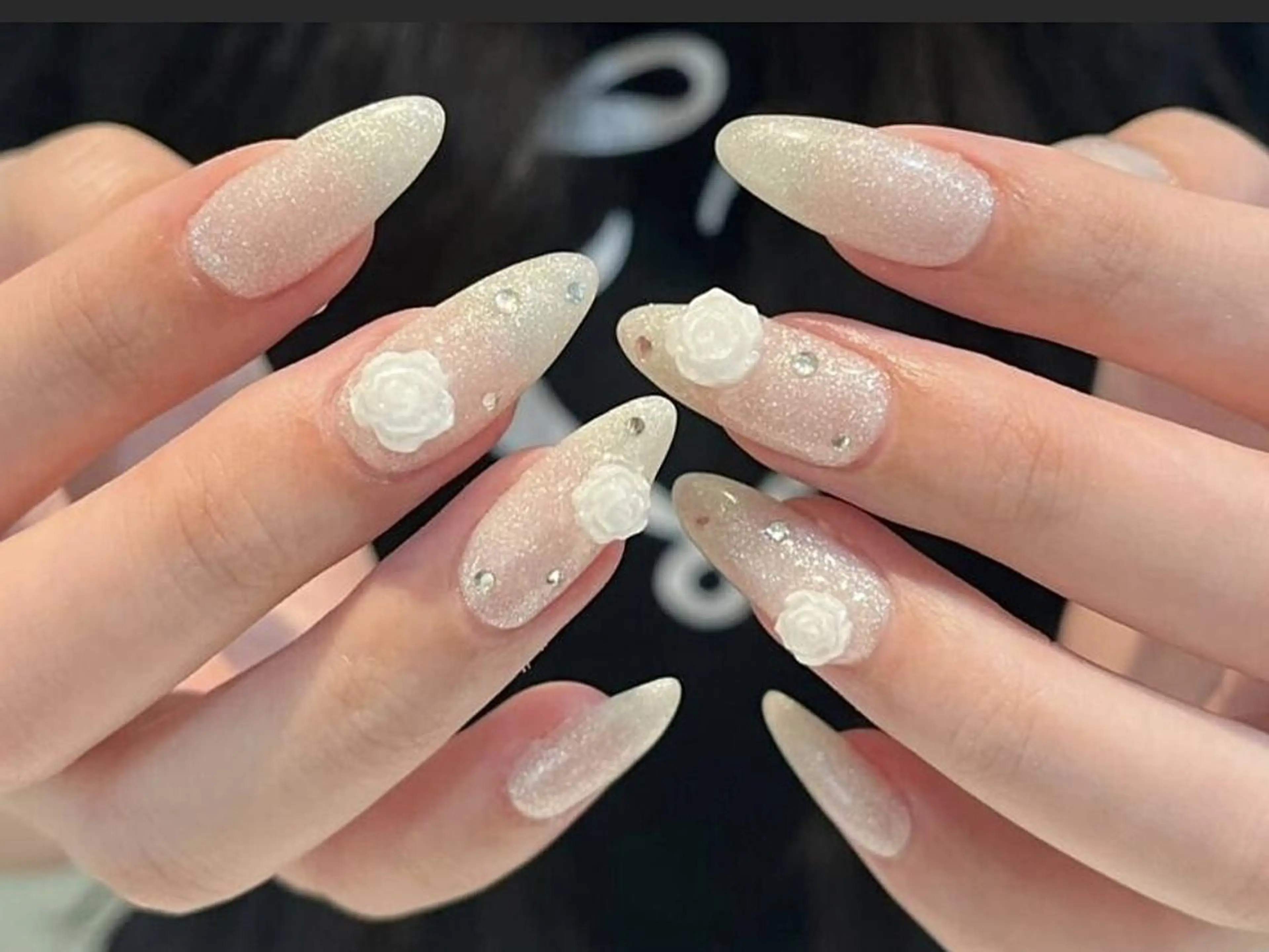 ネイル 持ち込み Rainrain💧 パーツ豊富、やり放題のネイルデザイン