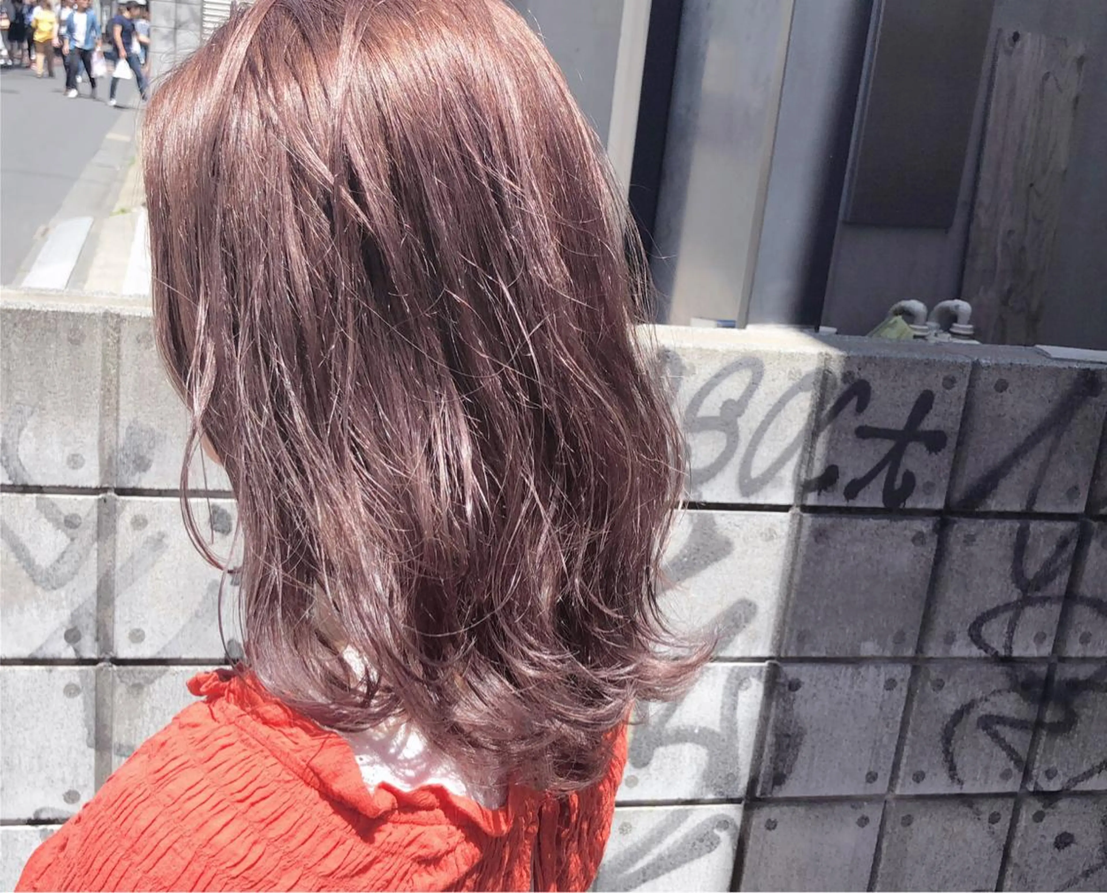 ミディアム カラー ヘアアレンジ ブリーチ 透明感カラー× レイヤーカット✨高梨のヘアスタイル