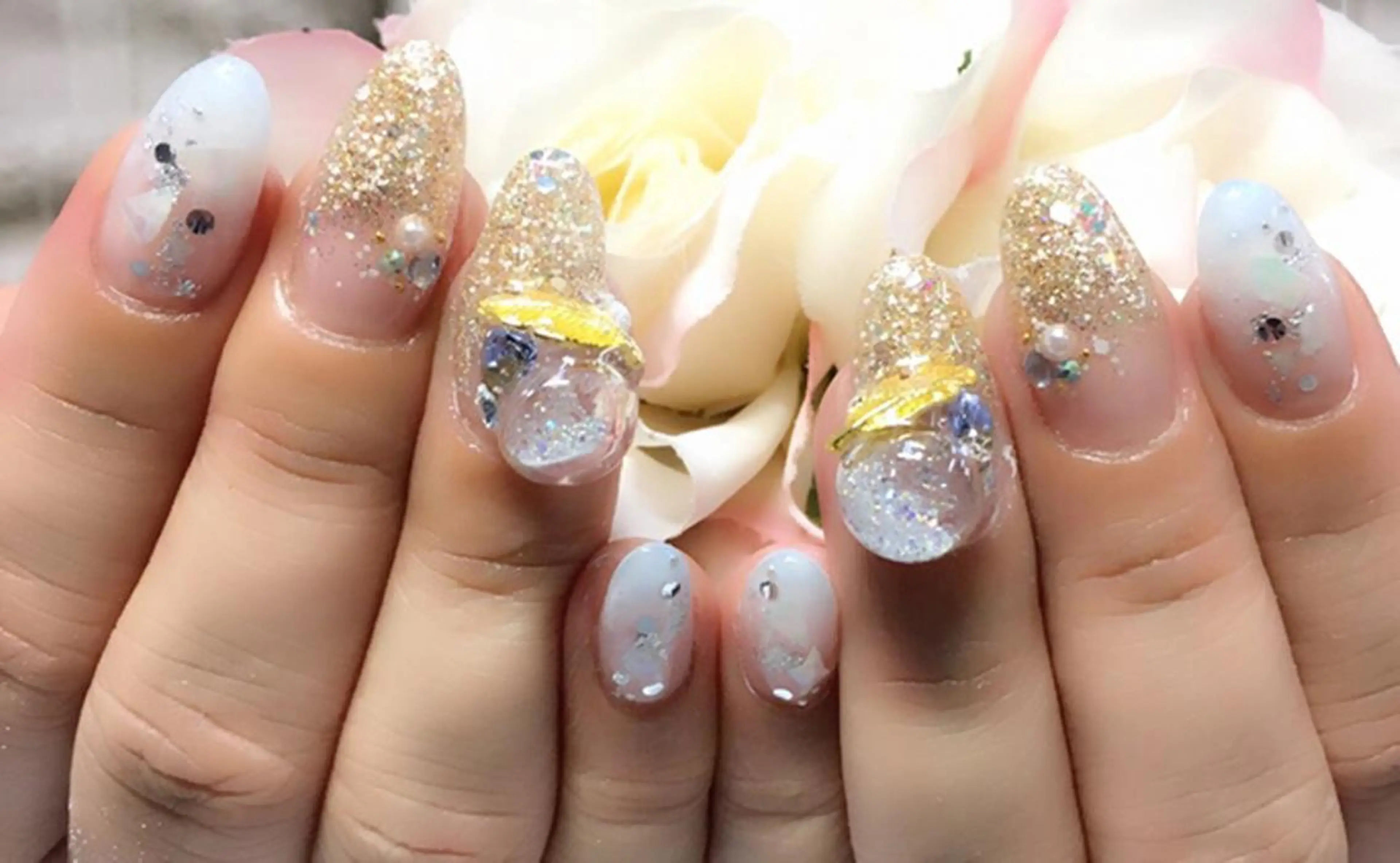 ネイル キラキラネイル ストーンネイル 野口 美樹のネイルデザイン