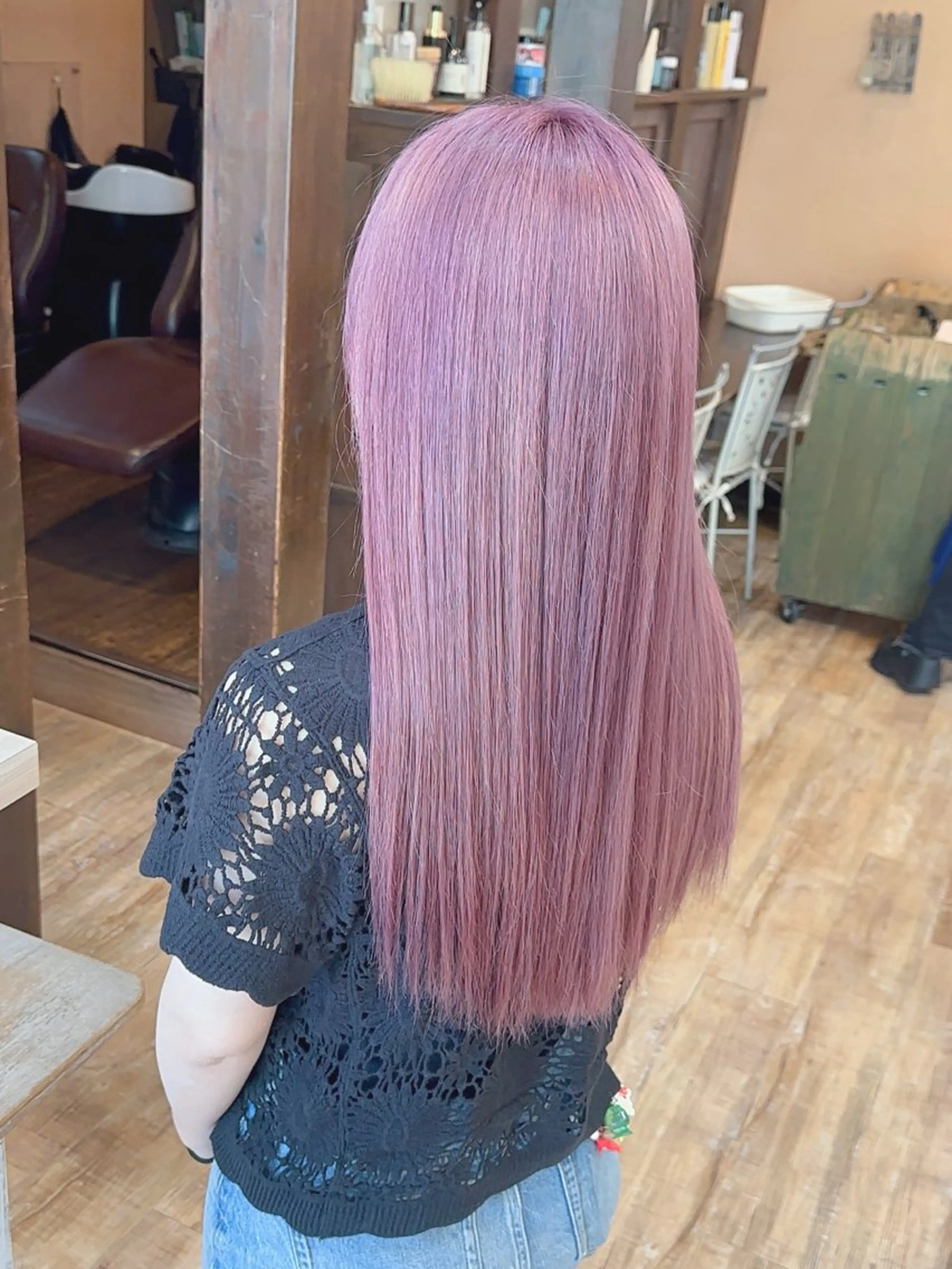 ロング ヘアカラー かのブリーチカラー 🎧⛓️🩶のヘアスタイル