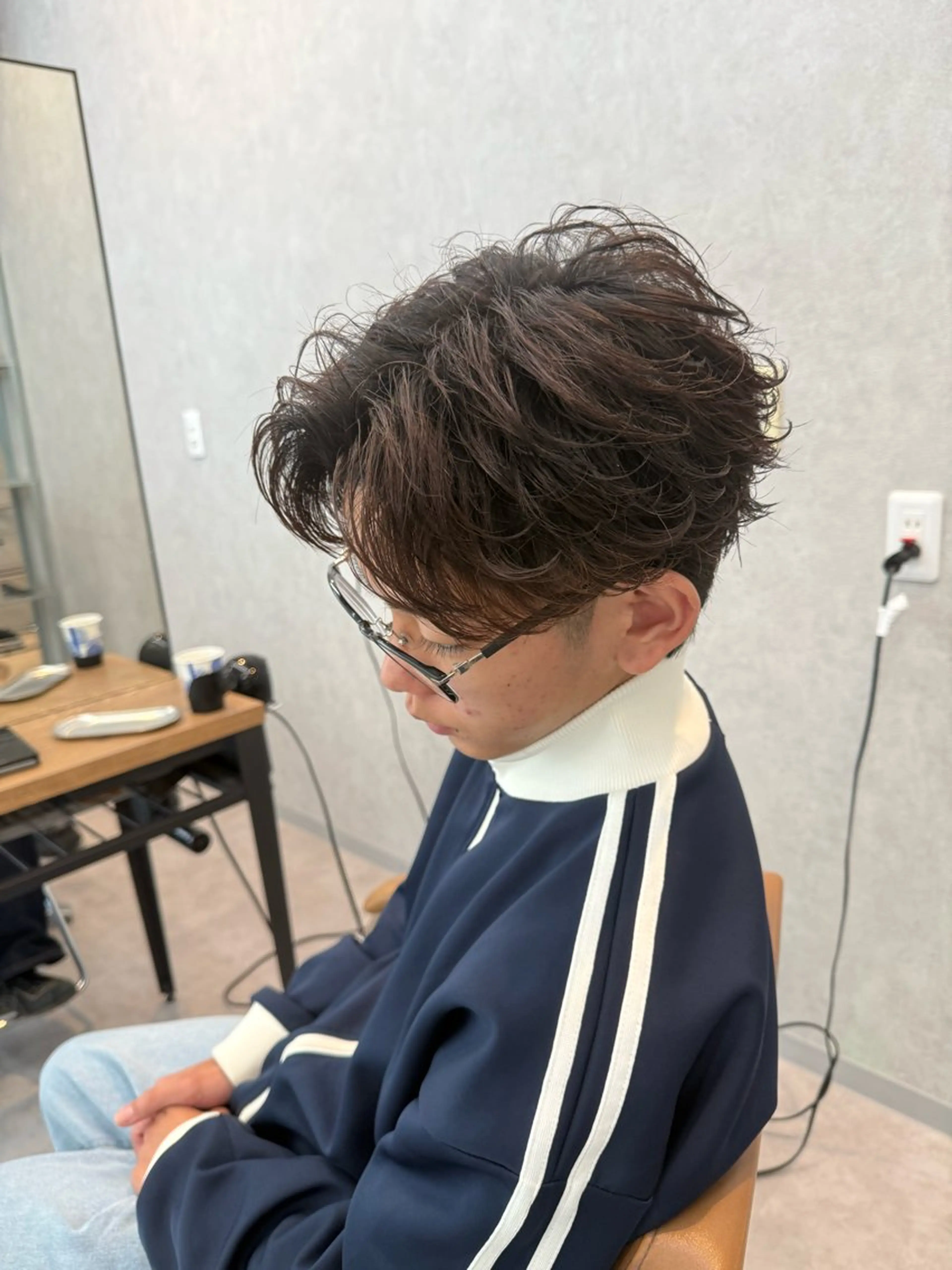 ショート パーマ メンズ センターパート フェザーパーマ メンズパーマ ショートヘア カット パーマ メンズパーマ職人/ 天神/tatsukiのヘアスタイル