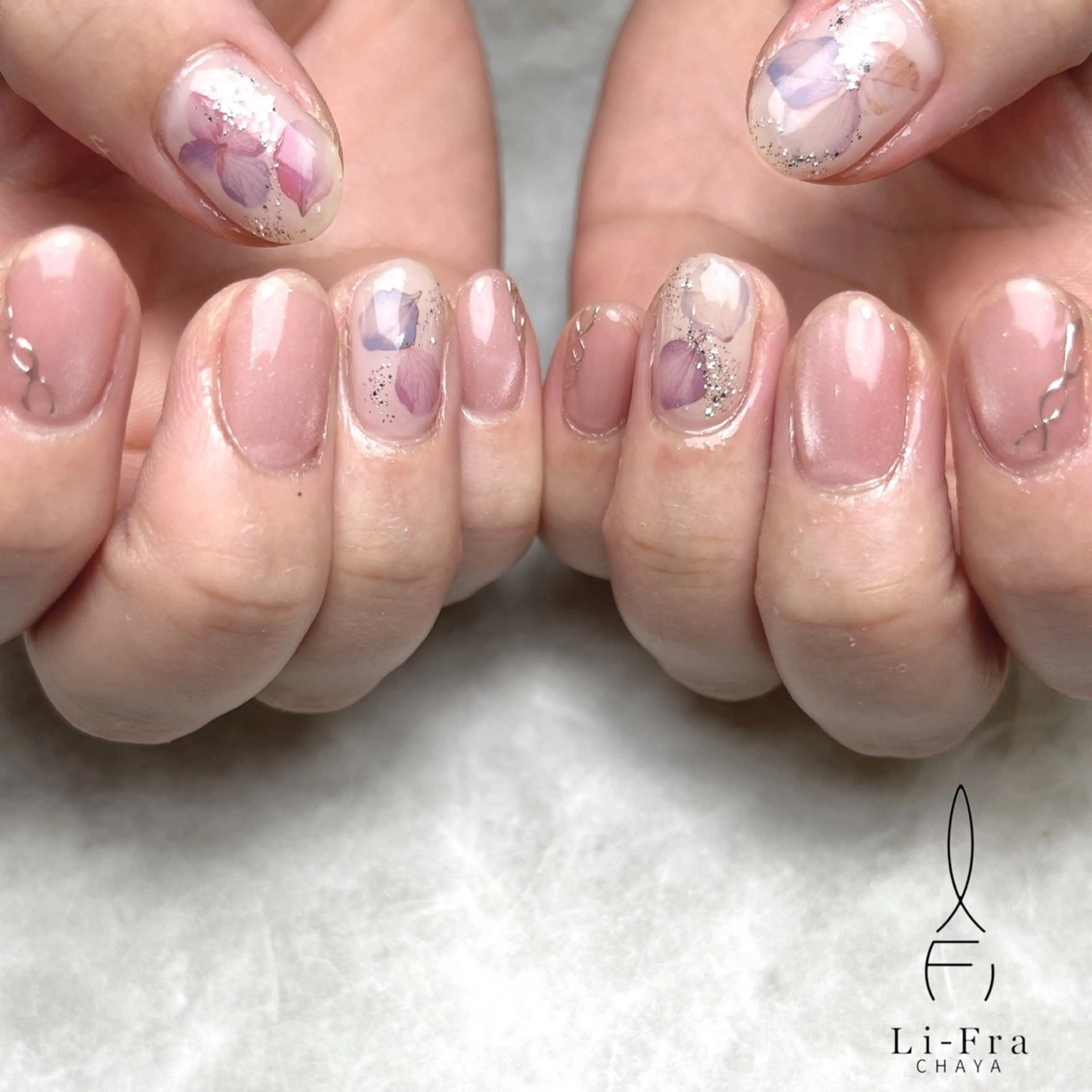 【持ち込みOK！】ハンドorフットオーダーデザイン🌼¥6600​〜​の写真