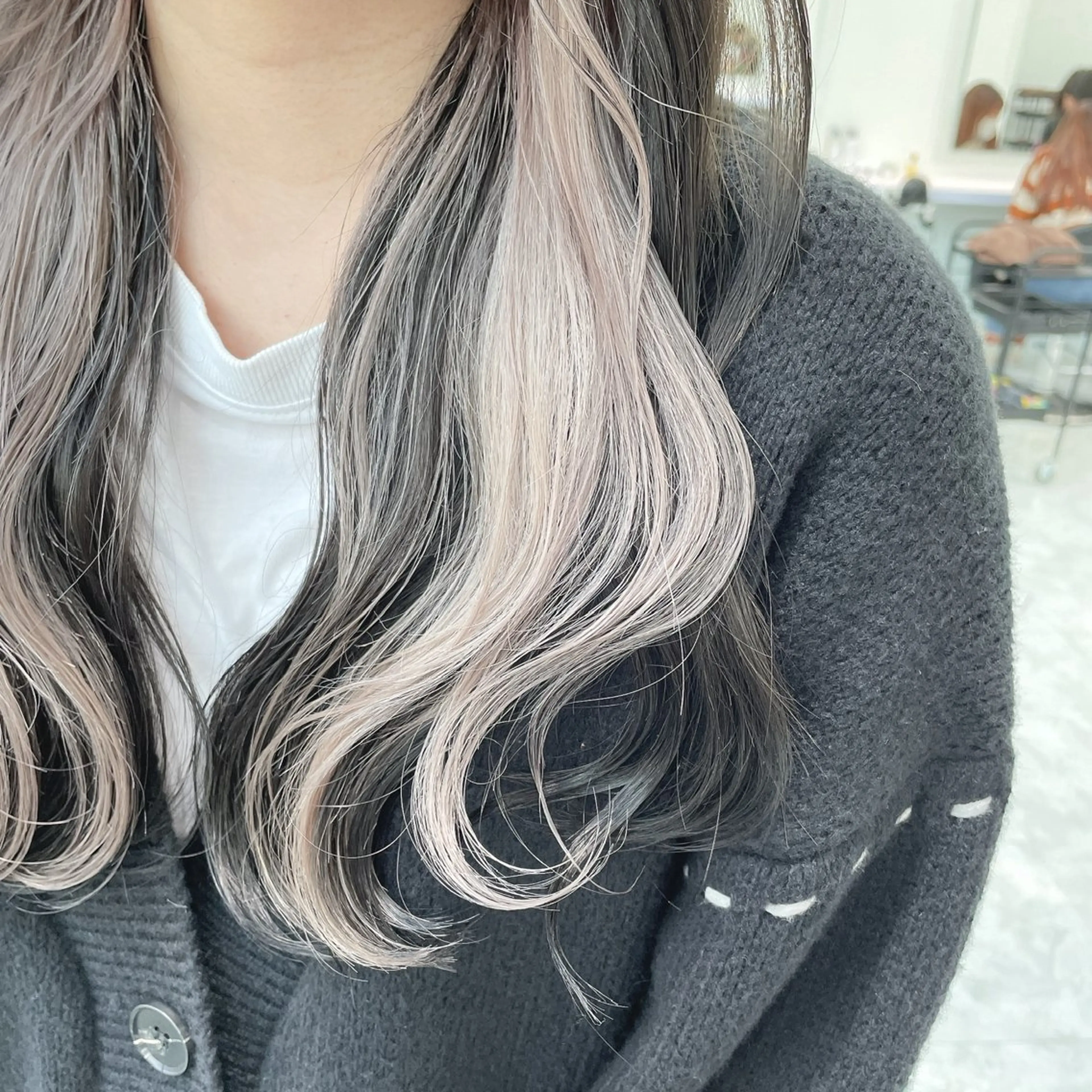 カラー ベージュ・グレー ジュ達人KOJIROのヘアスタイル