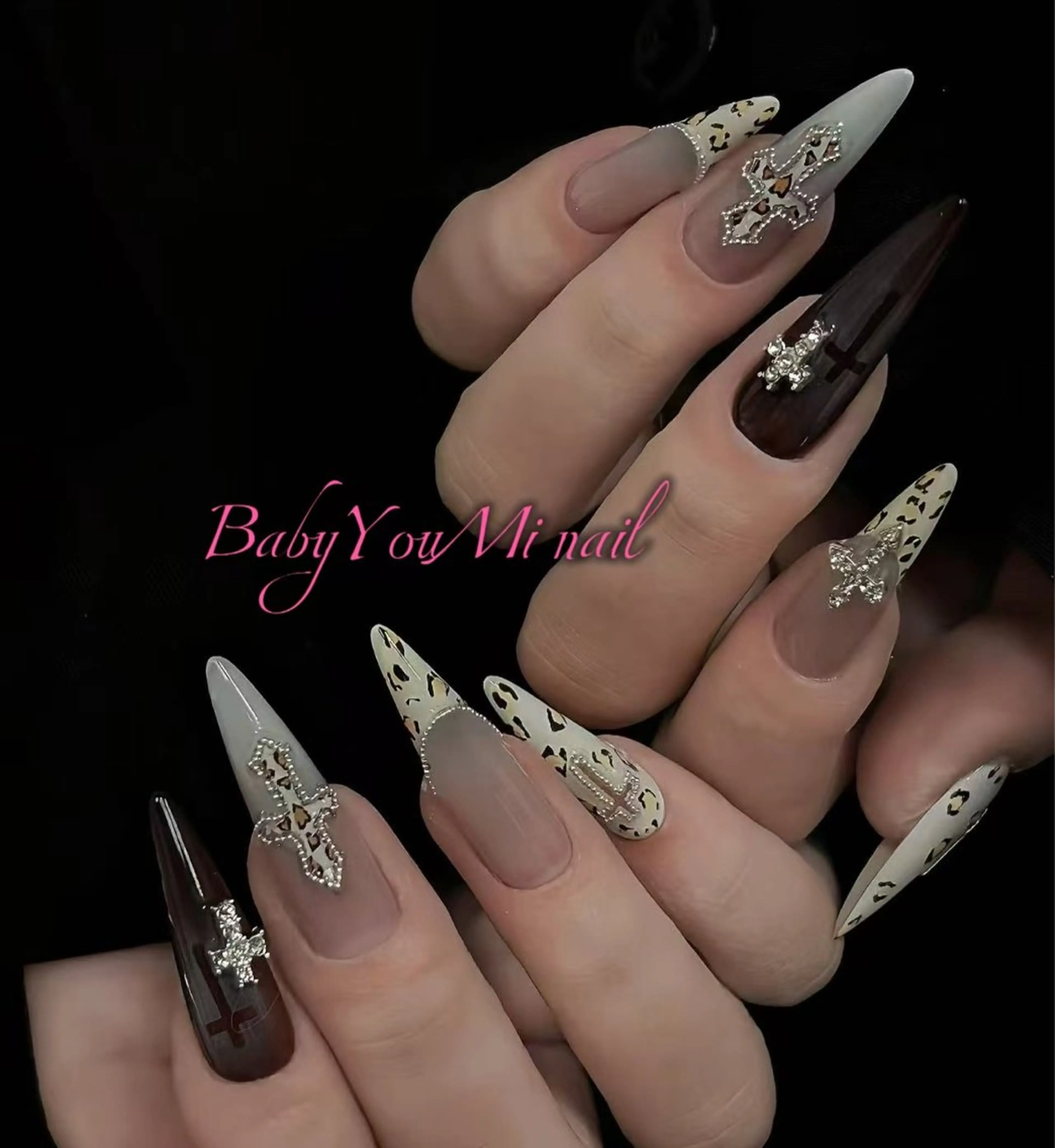 ネイル オーロラネイル フラワーネイル フットネイル フレンチネイル ジェルネイル ハンドネイル BabyYouMi ねねのネイルデザイン