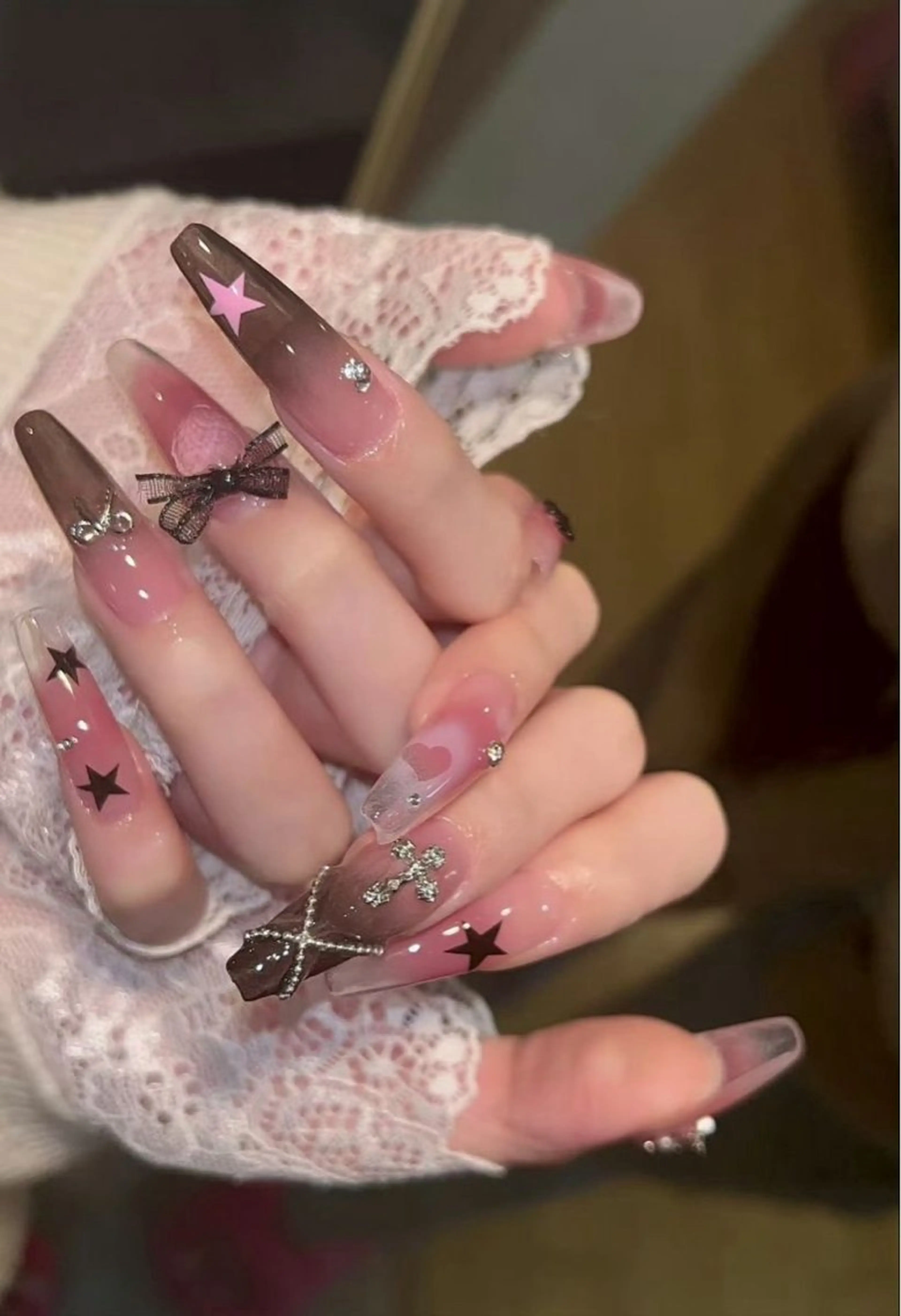 ネイル 長さ出し フレンチネイル グラデーション 卒業式 マグネットネイル ハンドネイル MIHANA NAILのネイルデザイン