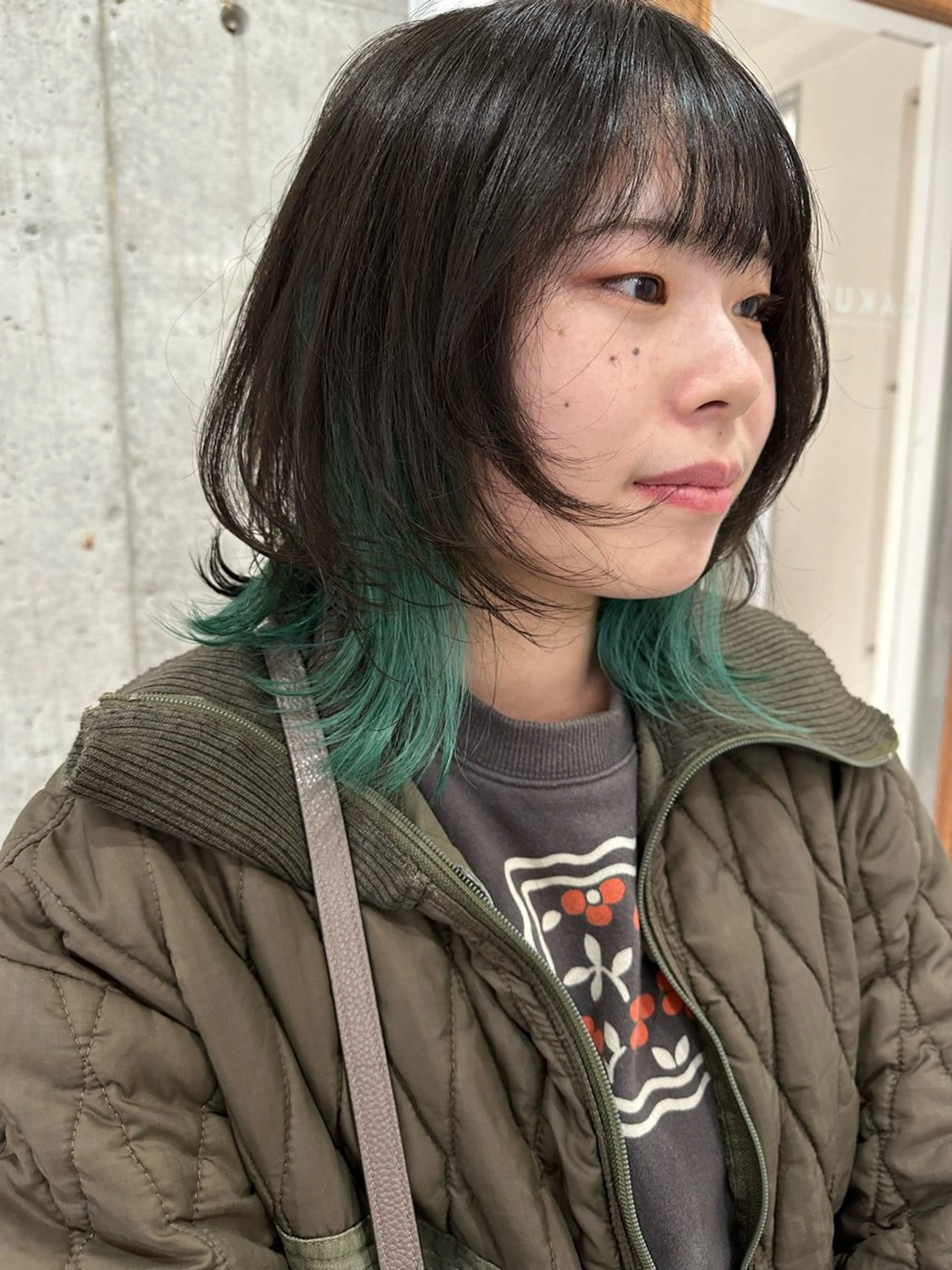 ショート カット ヘアカラー トリートメント 切りっぱなしボブ/ デザインカラー店長のヘアスタイル