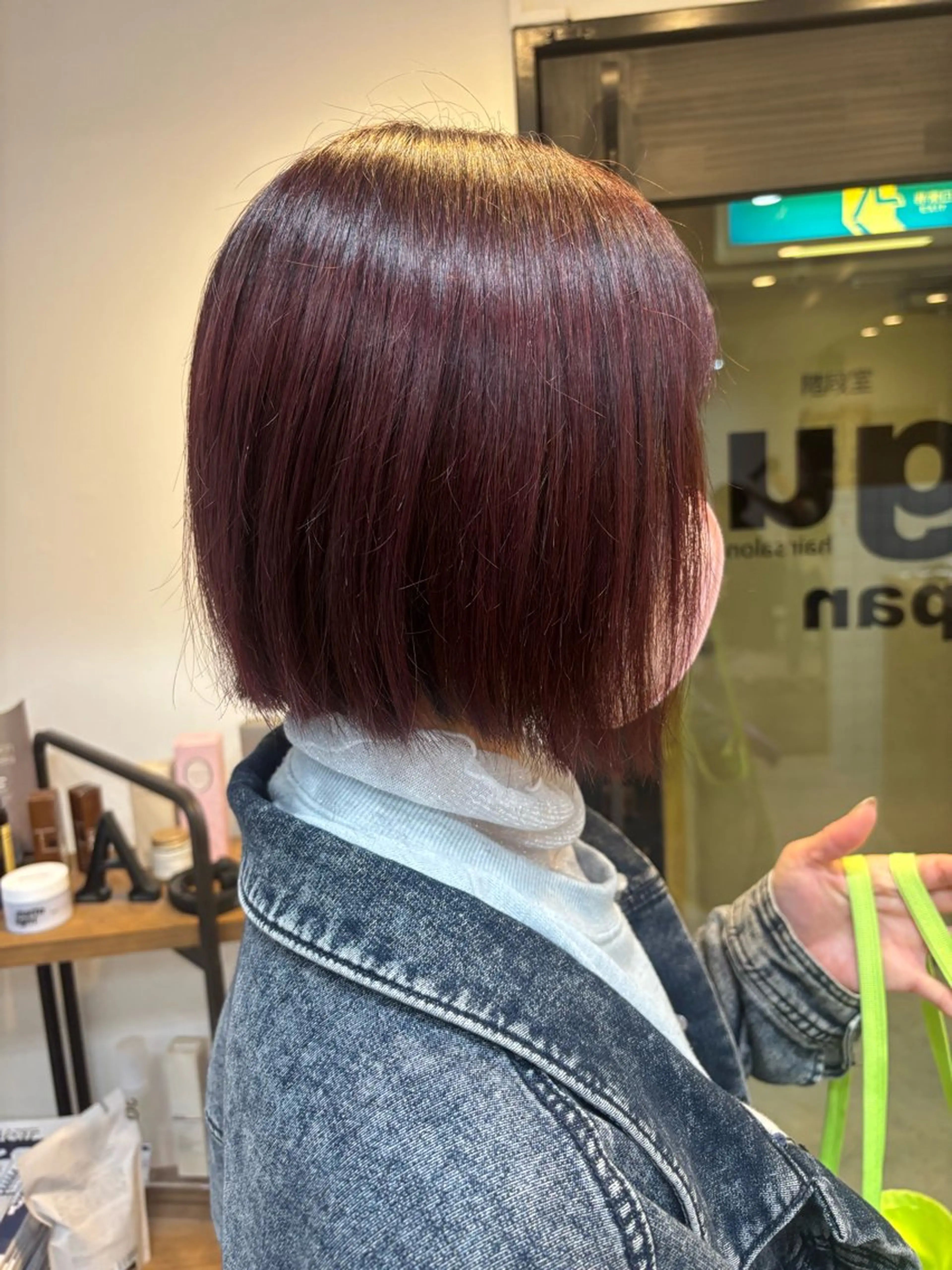 ミディアム ヒグチ ハルナのヘアスタイル
