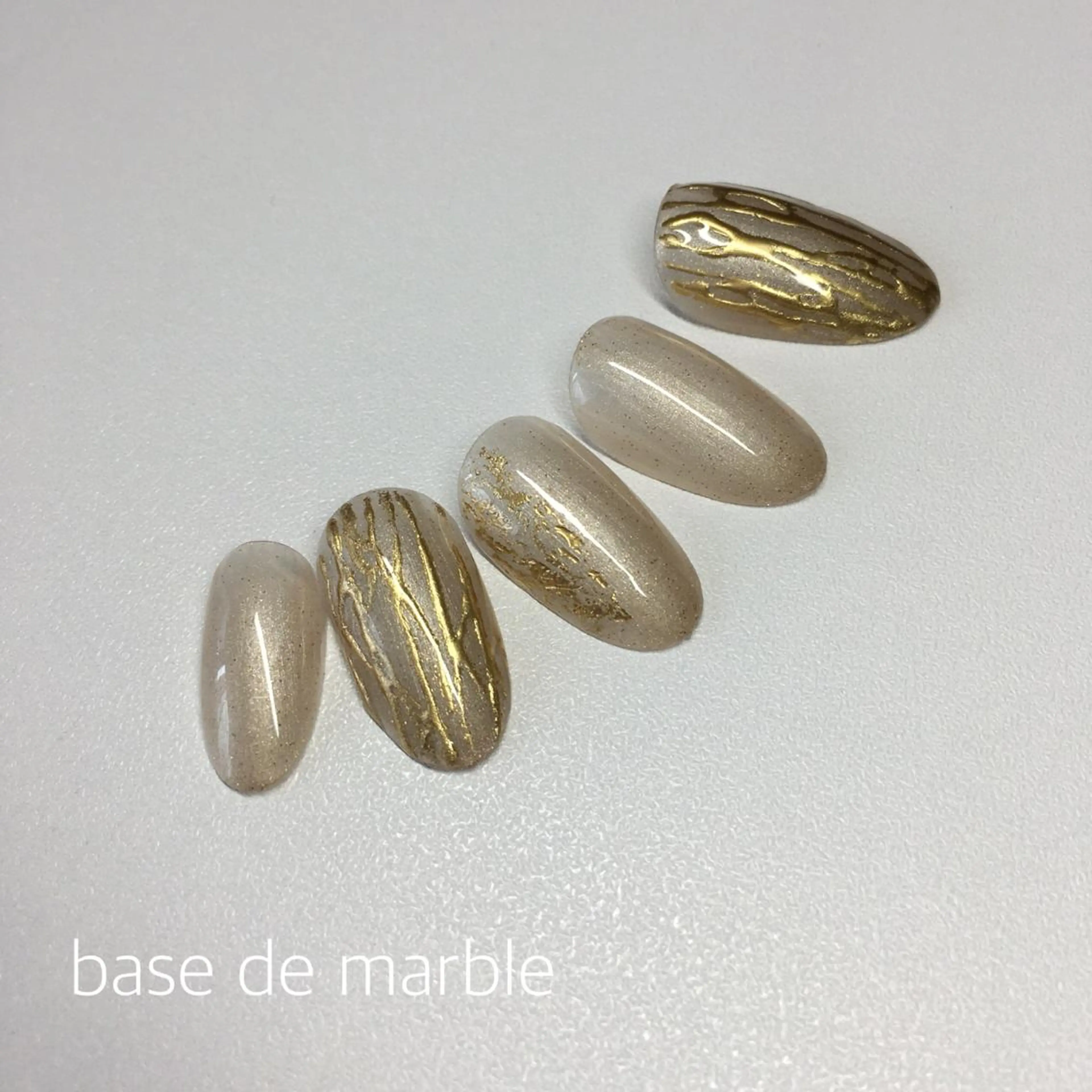 ネイル オモルフィ所属・カラーリスト marumoのヘアスタイル