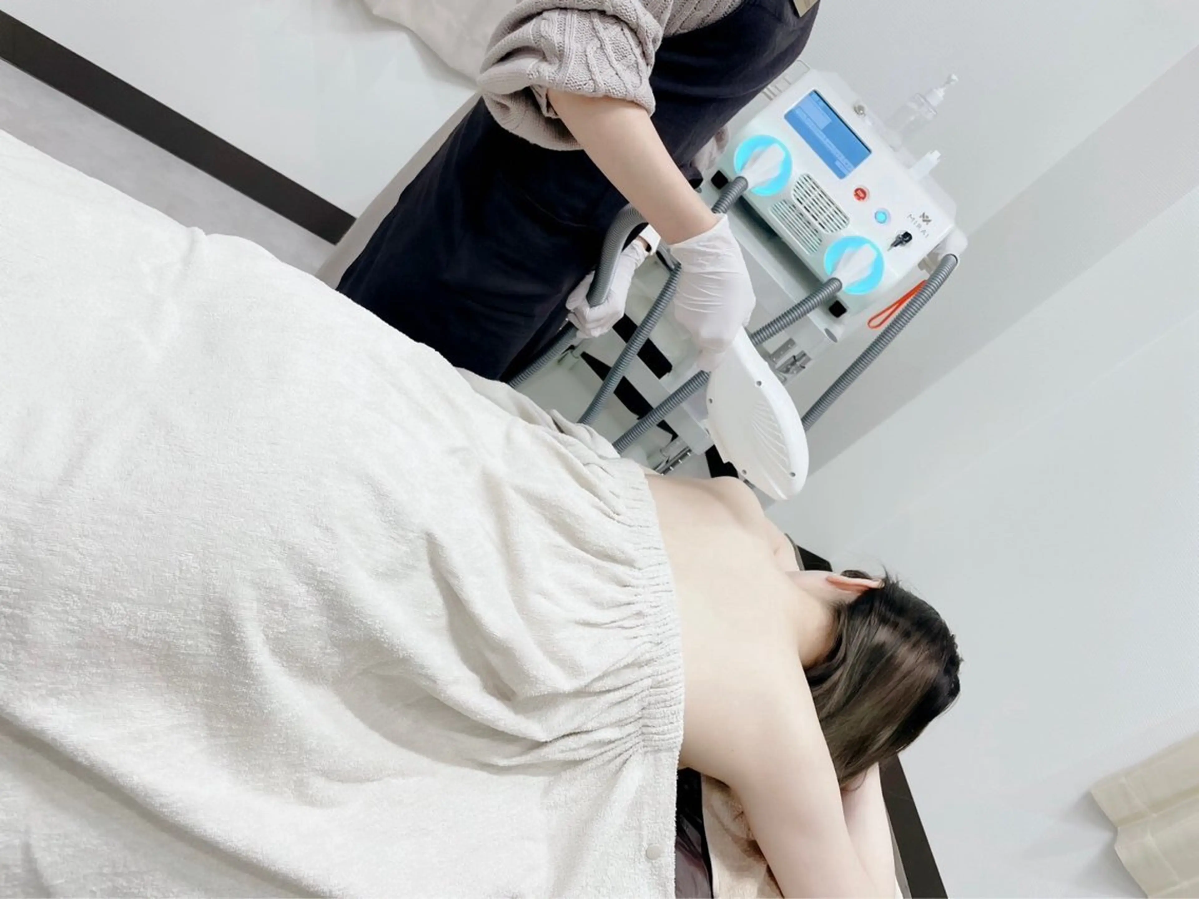 【レディース全身脱毛】🌸顔脱毛込み🍀今やるしかない！この価格は破格！！！急げ！の写真