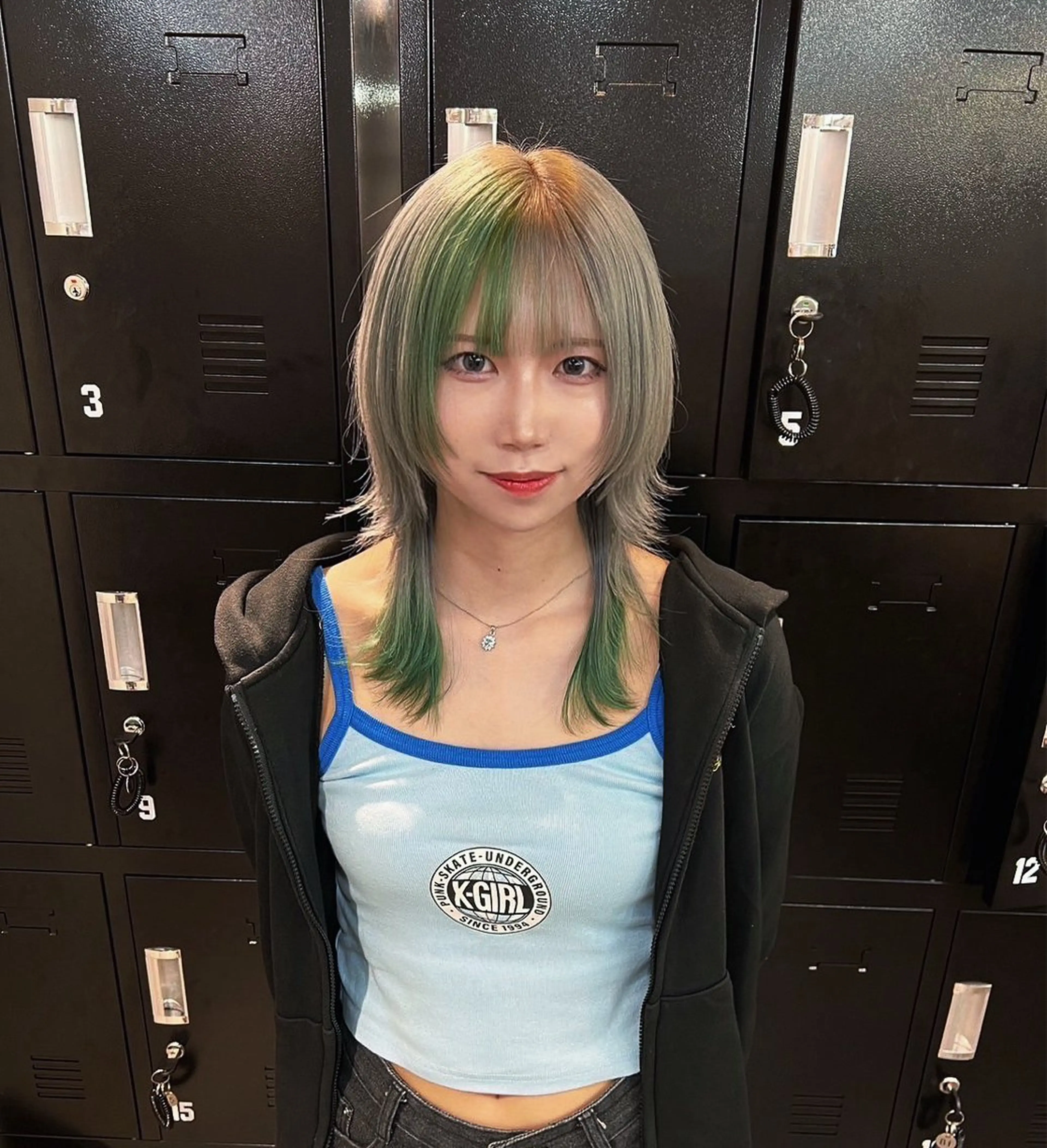 セミロング カラー ヘアアレンジ カット ヘアカラー トリートメント ヘアセット 🐺ウルフの神🐺 /カラー/けいすけのヘアスタイル