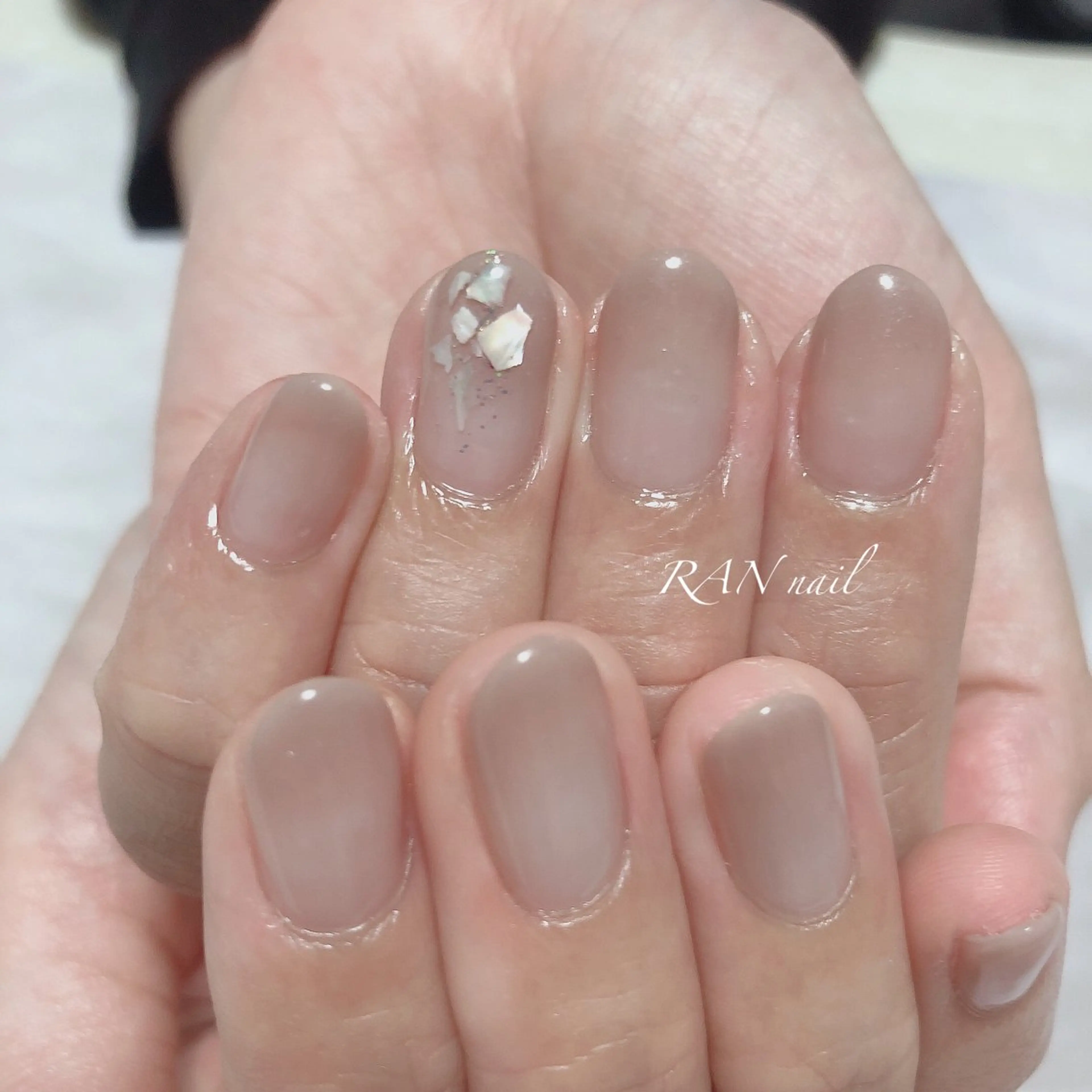 ネイル ジェルネイル グラデーション キラキラネイル ラメ(グリッター) オフィスネイル ハンドネイル フットネイル RAN nail 〜ランネイル〜所属・RAN nailのネイルデザイン