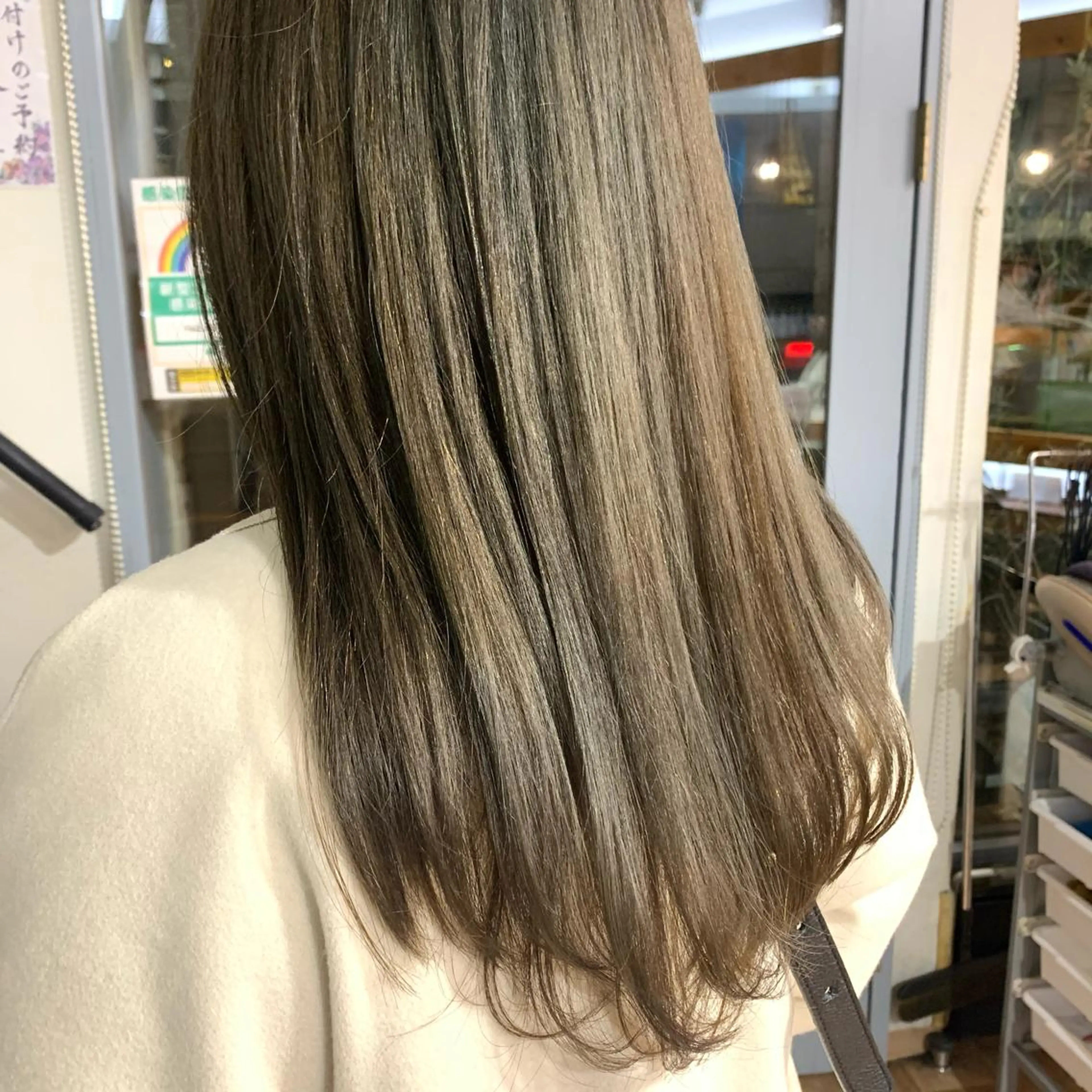 ロング カラー 美髪矯正/ハイトーン 🪸🩰ヒナコのヘアスタイル