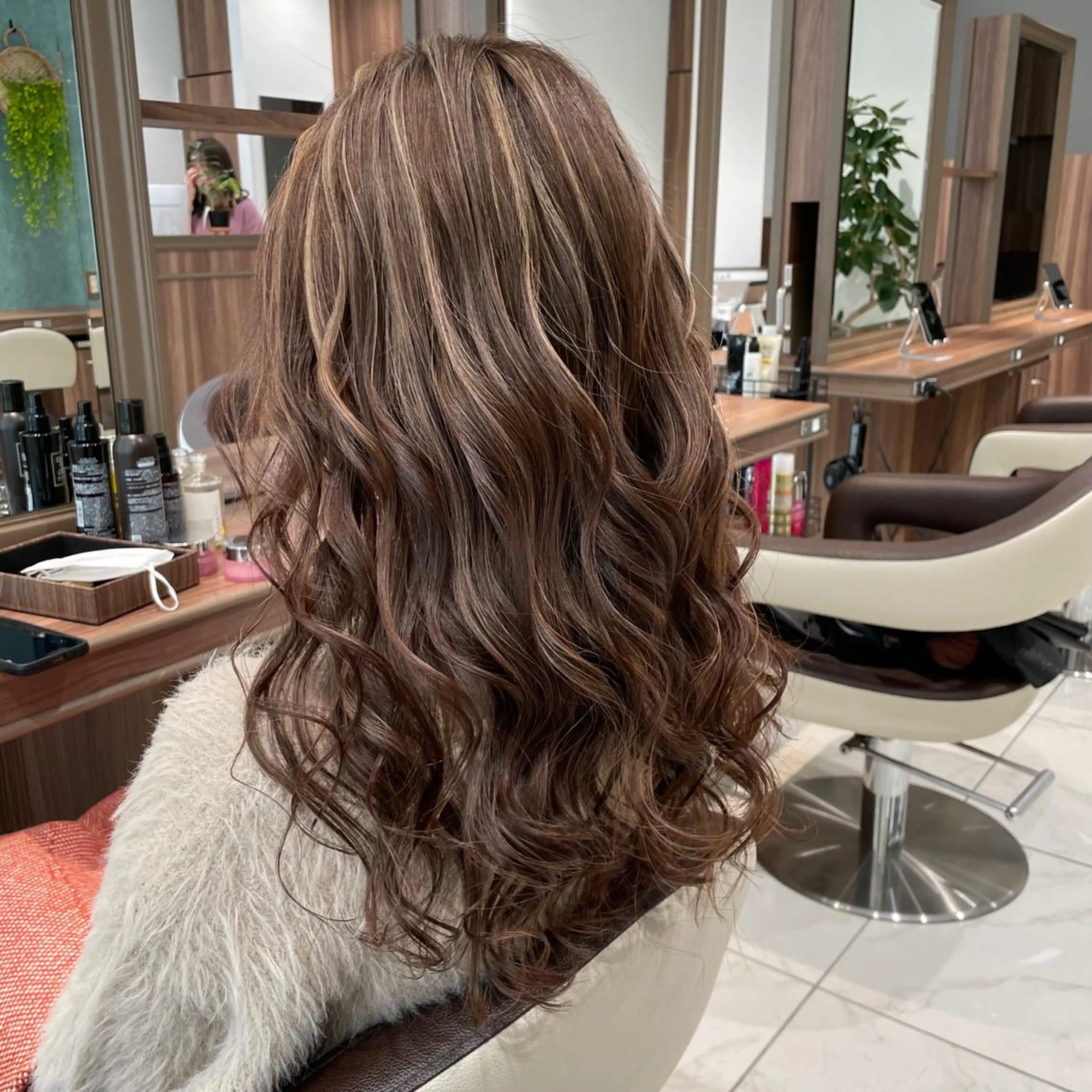 ロング カラー ハイライトカラー ハイライト ヘアカラー 🇰🇷韓国ヘア★ 副店長.쿠리타⭐︎のヘアスタイル