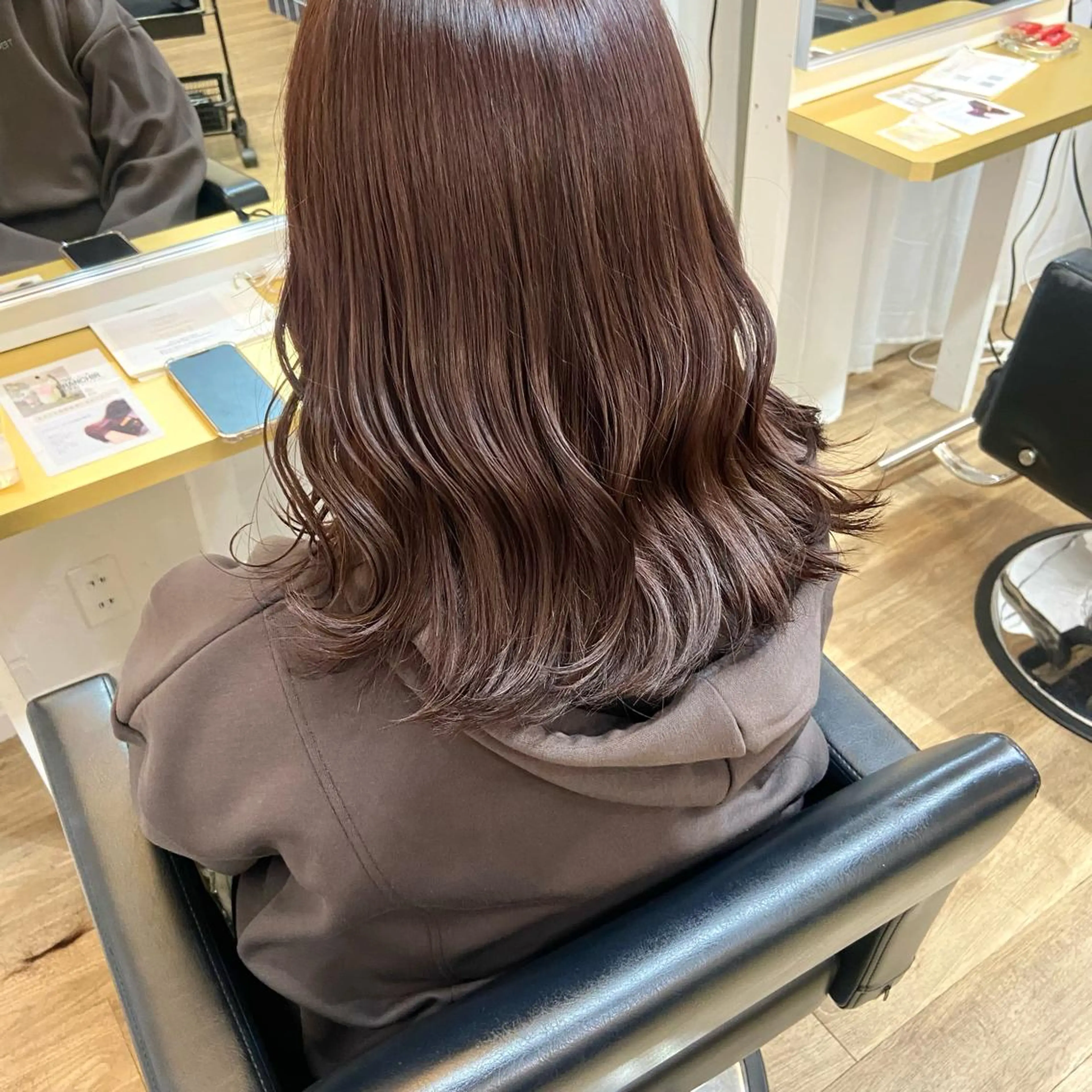 ミディアム カラー ベージュカラー ブリーチ ケアブリーチ 透明感カラー ダブルカラー mai 🎀 / 梅田美容室のヘアスタイル