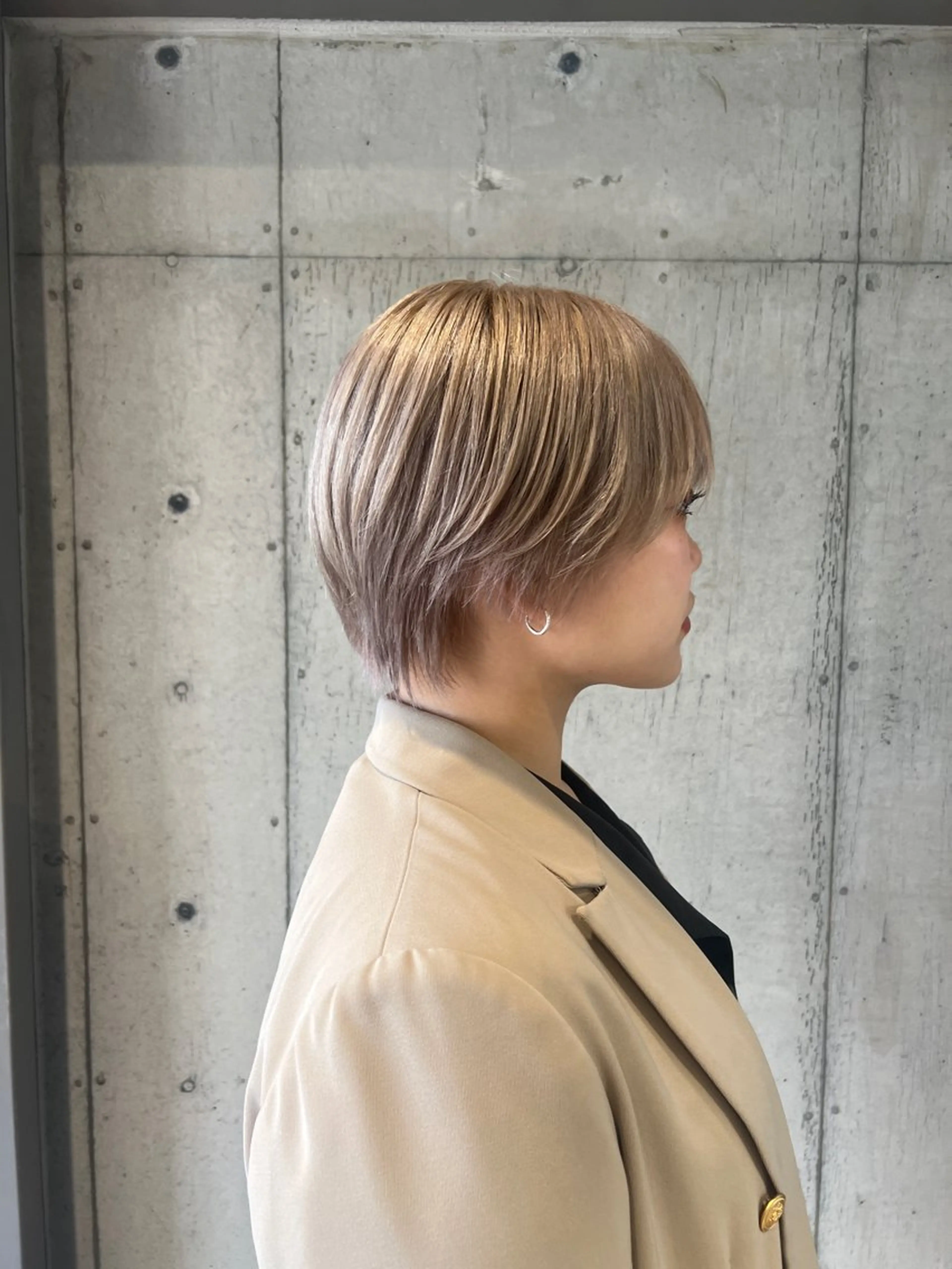 カラー ベージュカラー ホワイトベージュ ヘアカラー 透明感/血色カラー/ 似合せレイヤー/ゆいのヘアスタイル