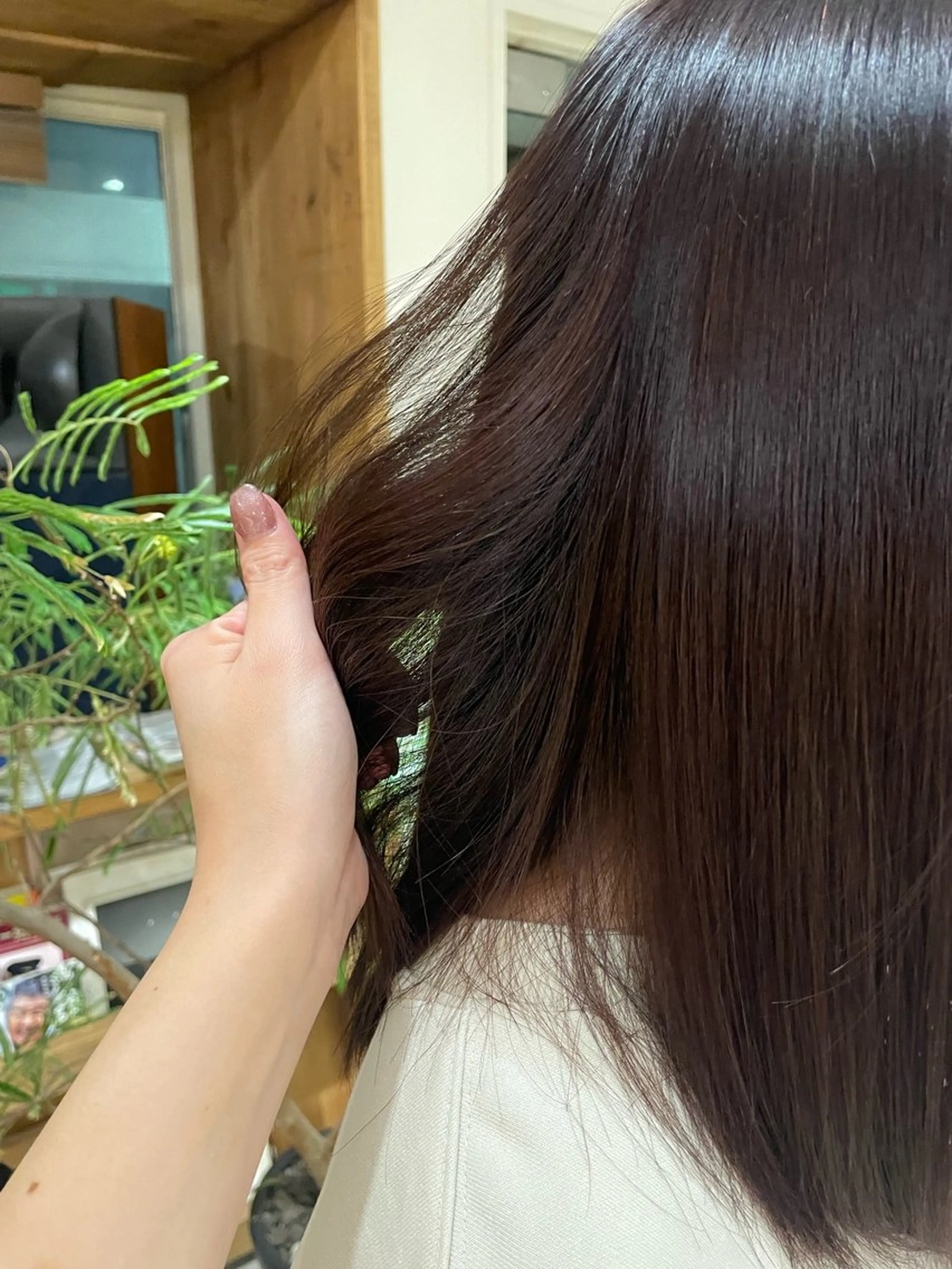 ミディアム ヘアカラー 透明感カラー🫧/ レイヤー/髪質改善のヘアスタイル