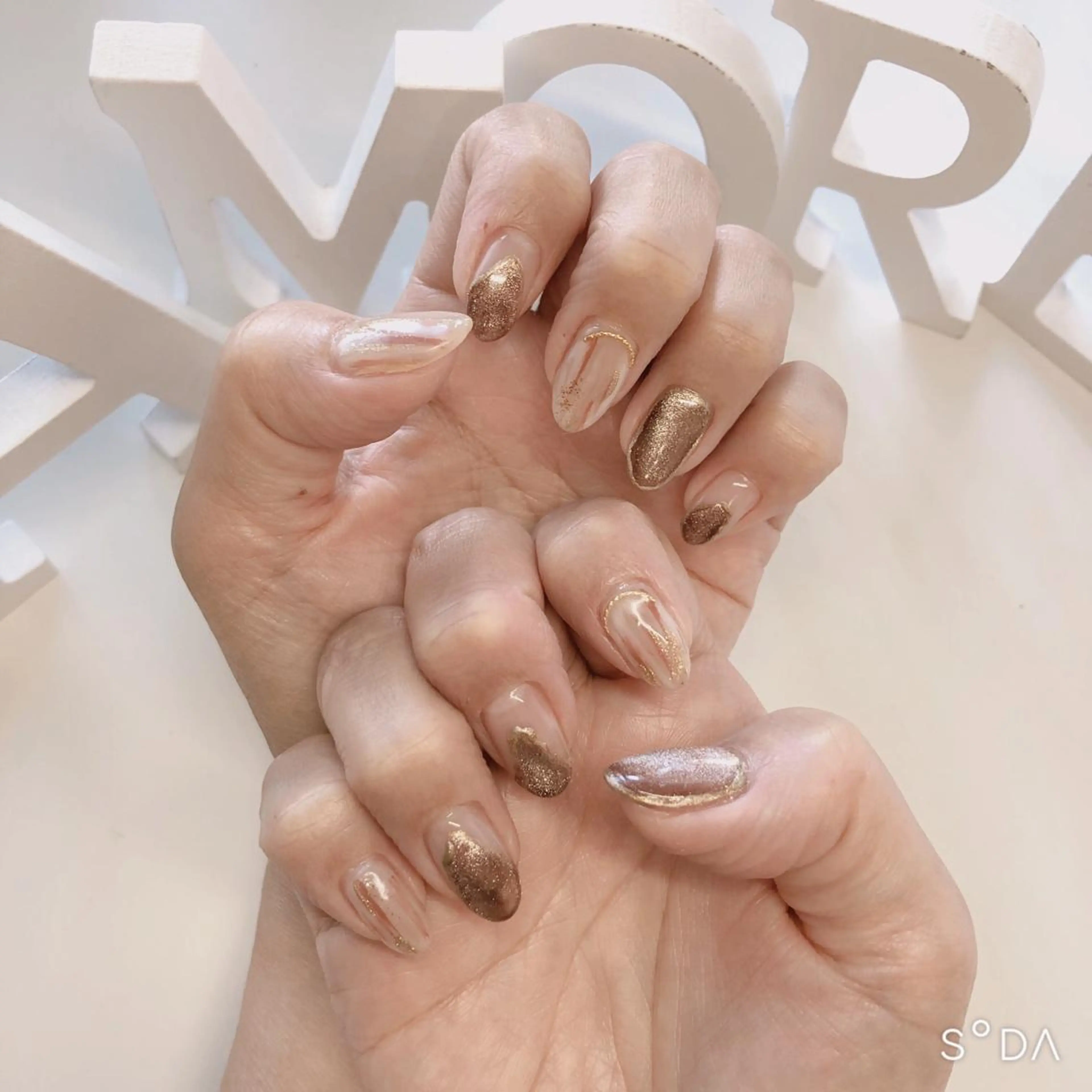 ネイル アートネイル マグネットネイル ニュアンスネイル You kyehwaのネイルデザイン