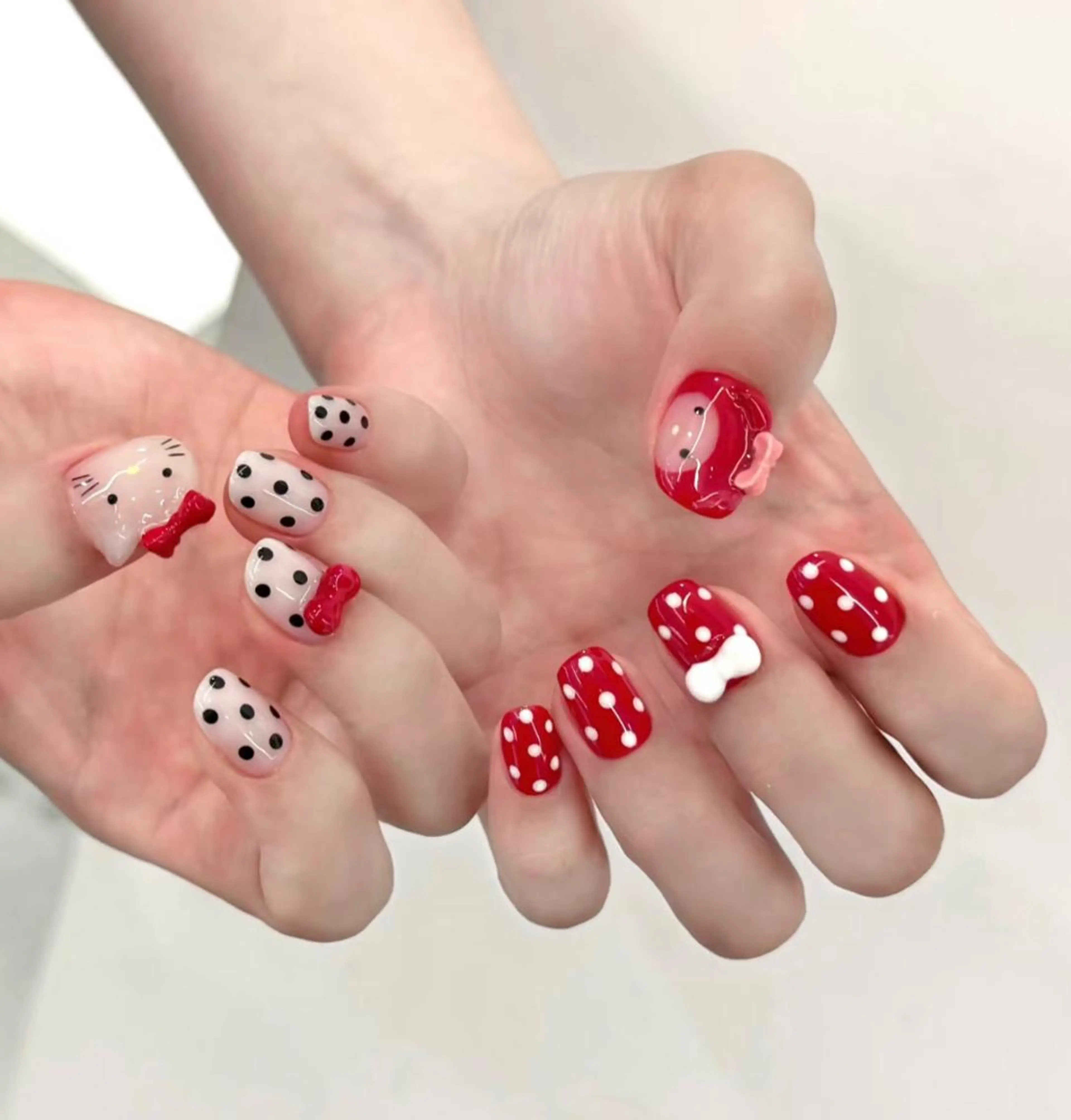 ネイル ハンドネイル ハンドケア 🍑 momo_nailのネイルデザイン