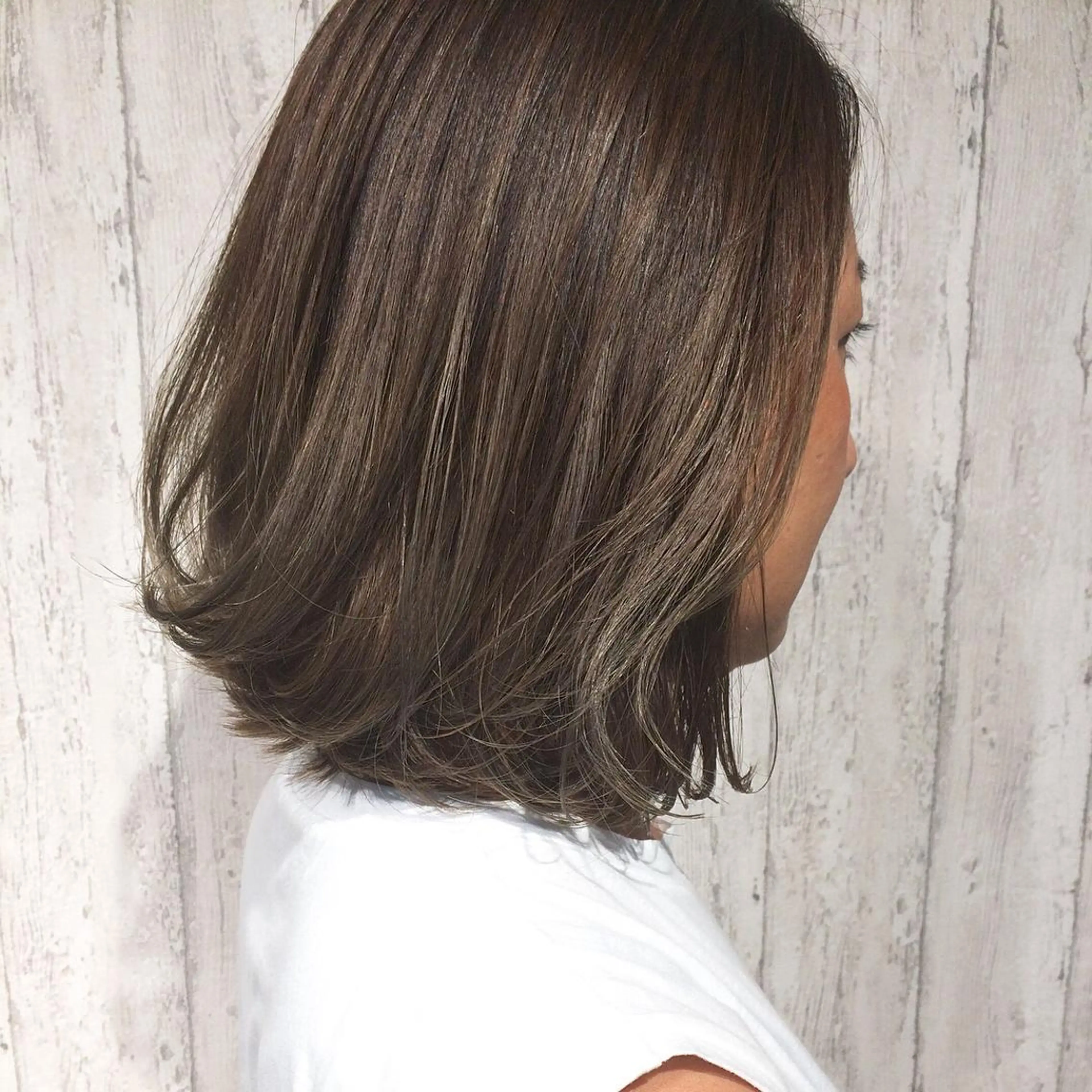 ミディアム カラー Unique ユニークのヘアスタイル