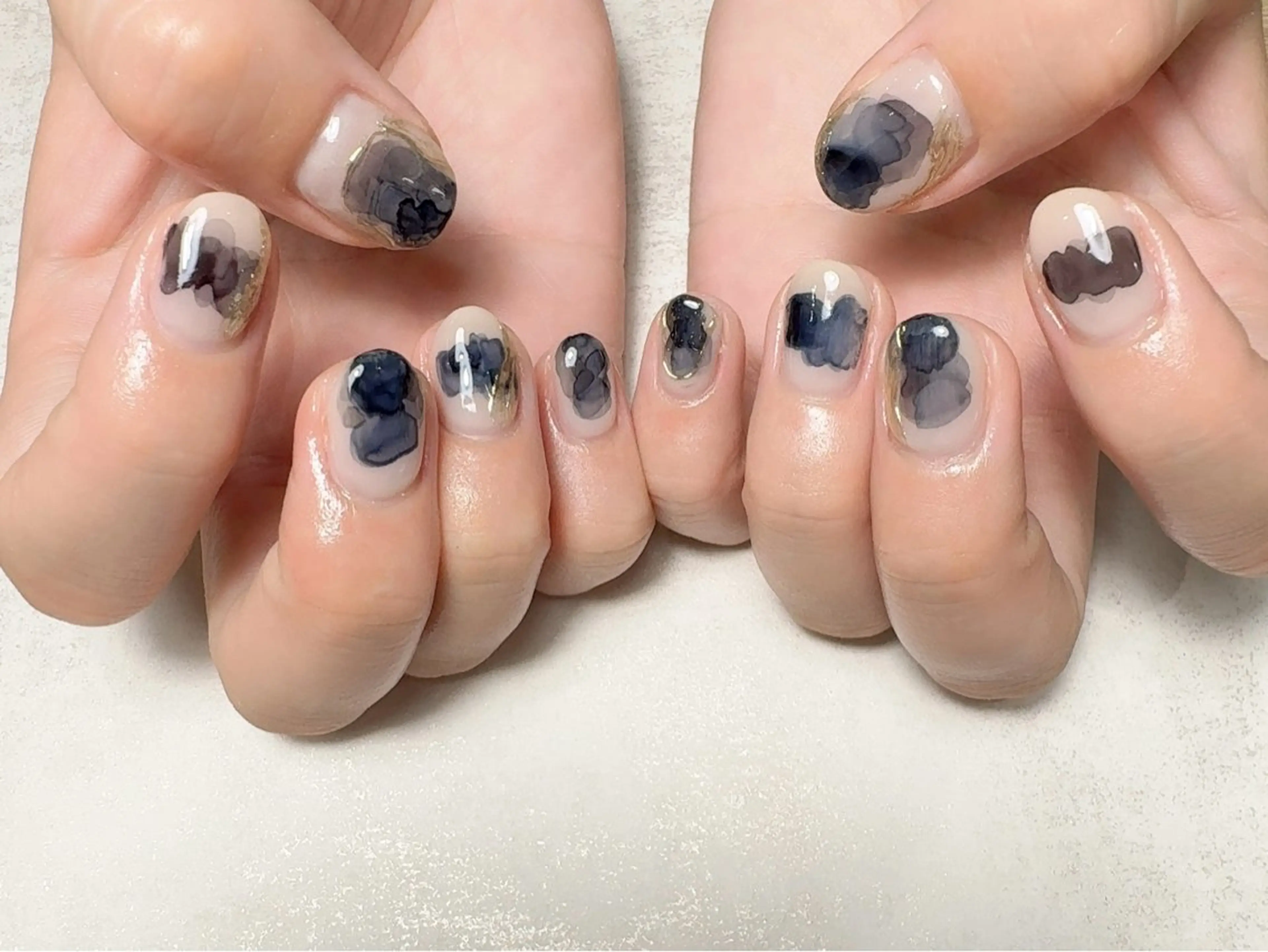 ネイル ニュアンスネイル Li-fra MIZUKIのネイルデザイン