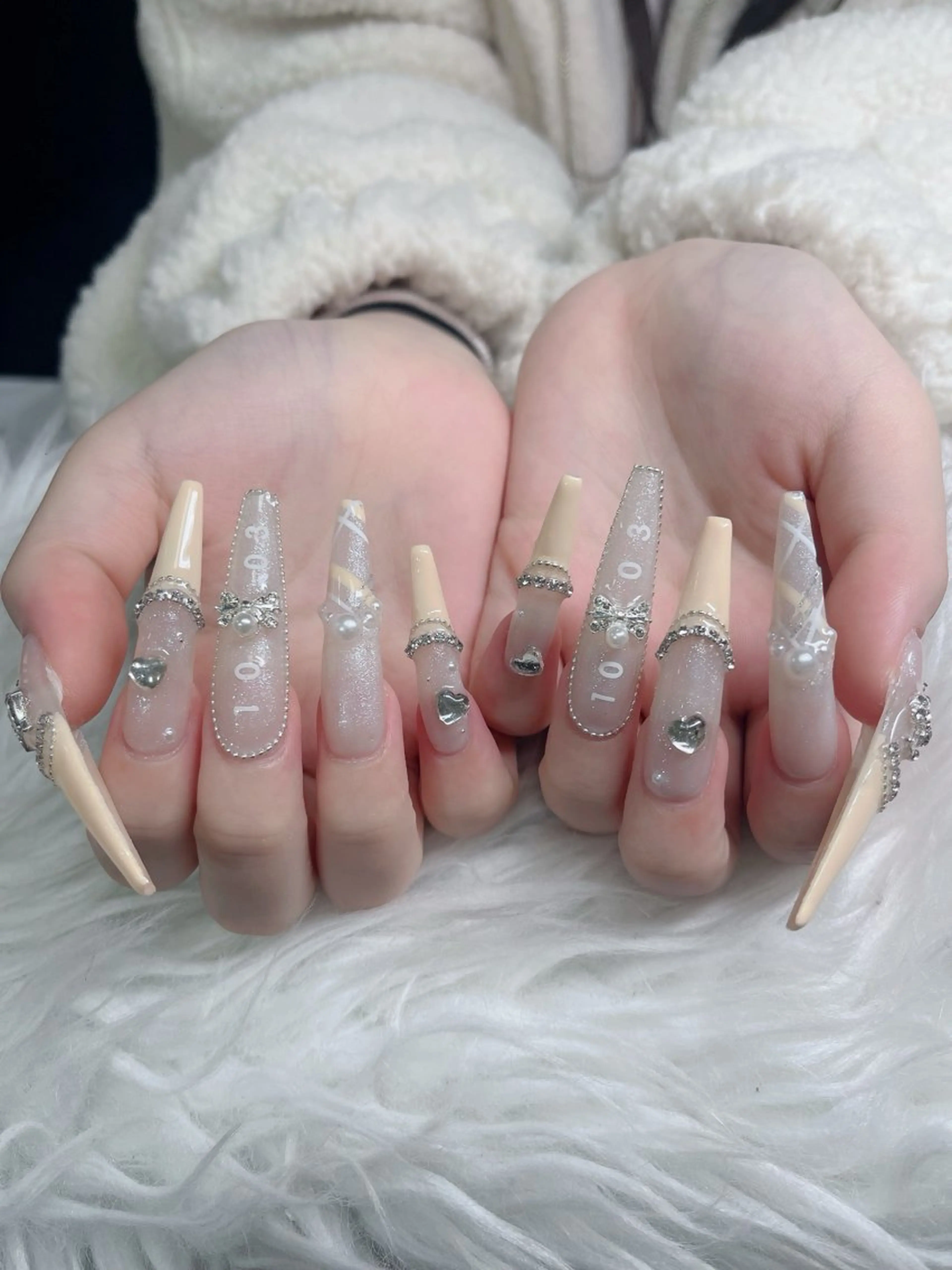 ネイル アートネイル ジェルネイル ニュアンスネイル シンプルネイル ネイルチップ Nie Nail Hinatachanのネイルデザイン