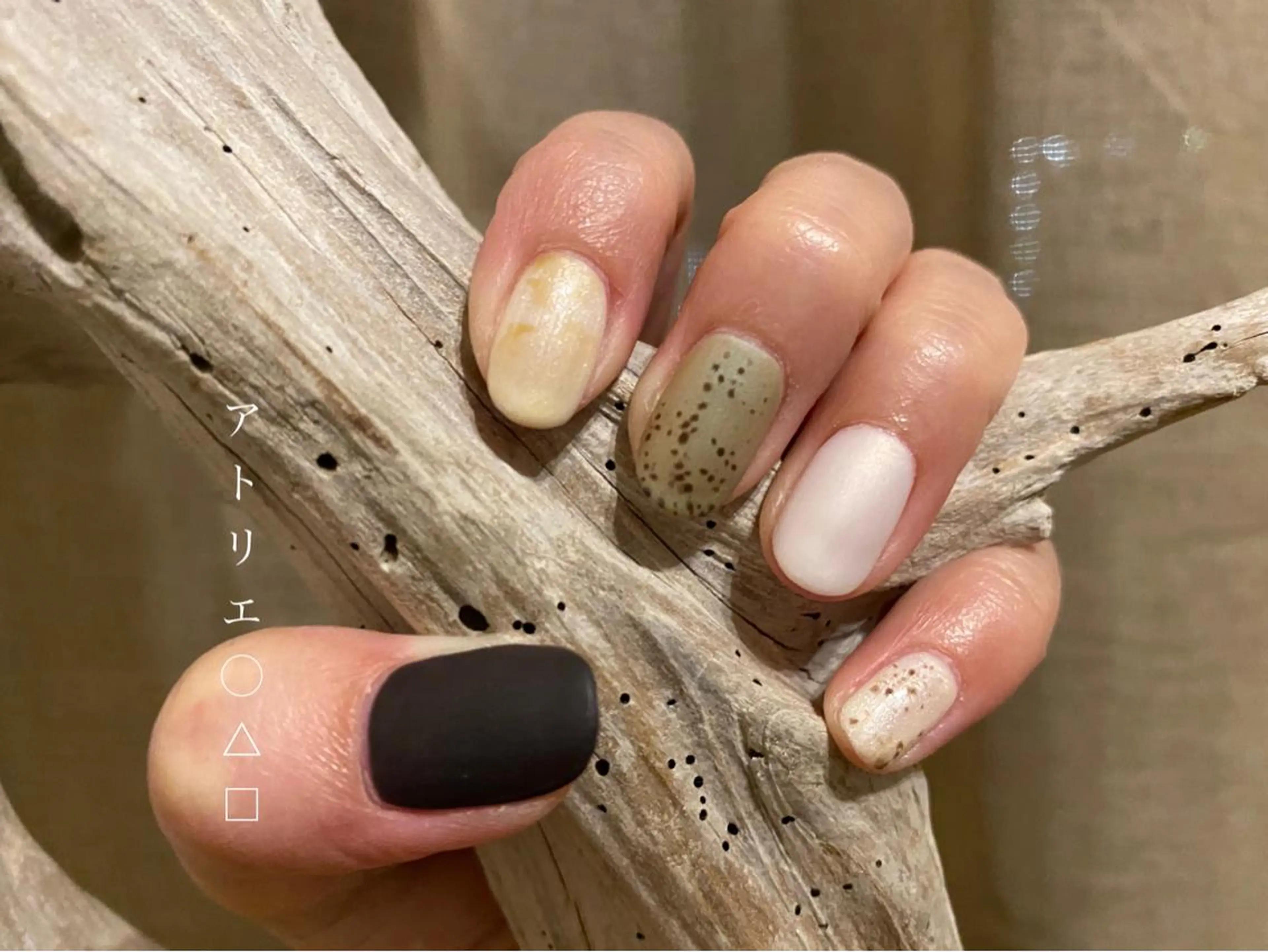 ネイル マットネイル ハンドネイル アトリエ ○△□のネイルデザイン