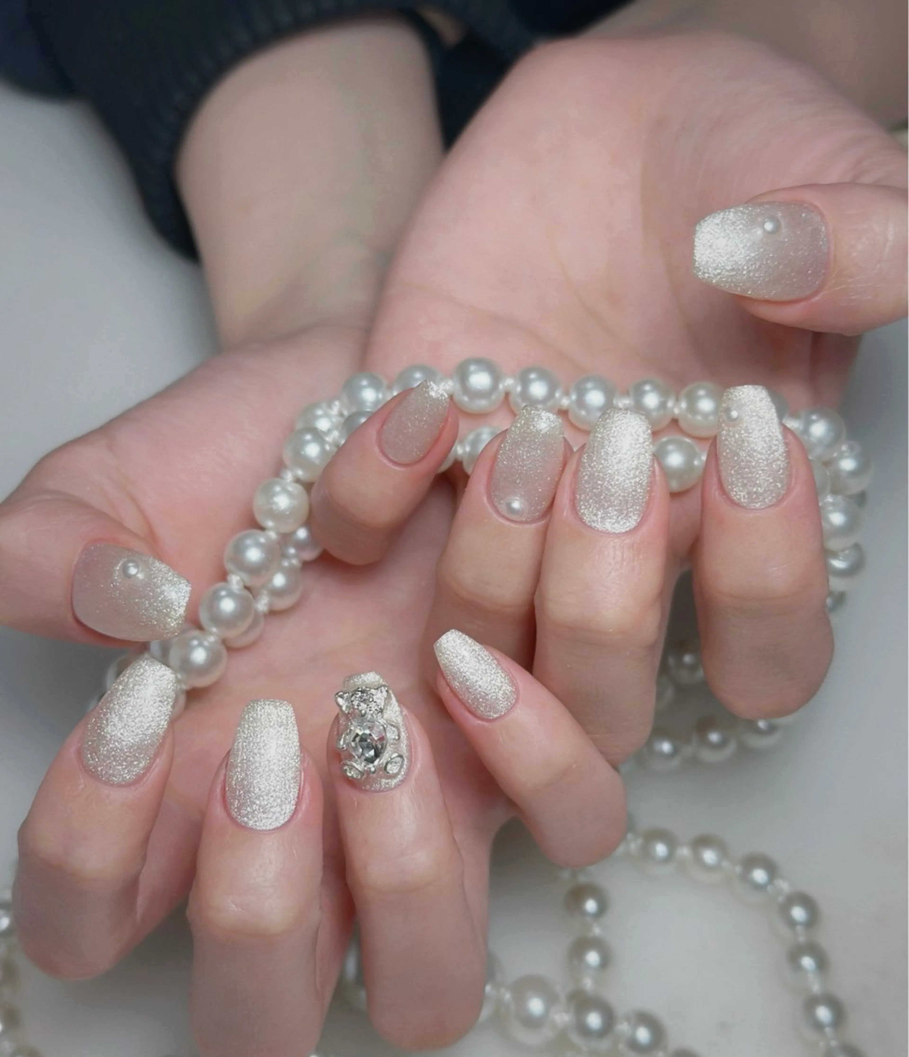 ネイル オーロラネイル 長さ出し フットネイル 韓国ネイル ラメ(グリッター) ハンドネイル 👍thumbs up nail👍のネイルデザイン