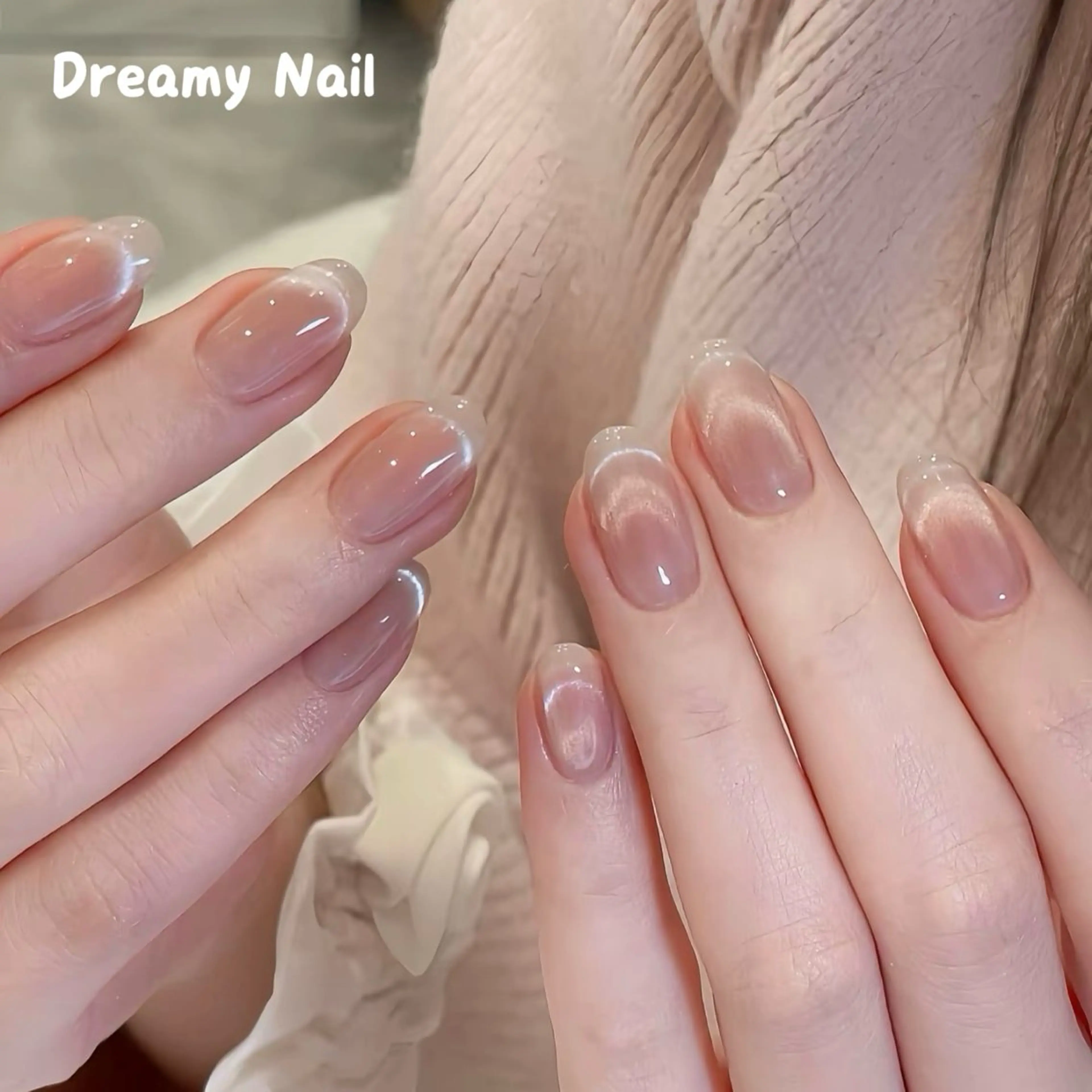 ミディアム ハンドネイル キタニ アズキのネイルデザイン