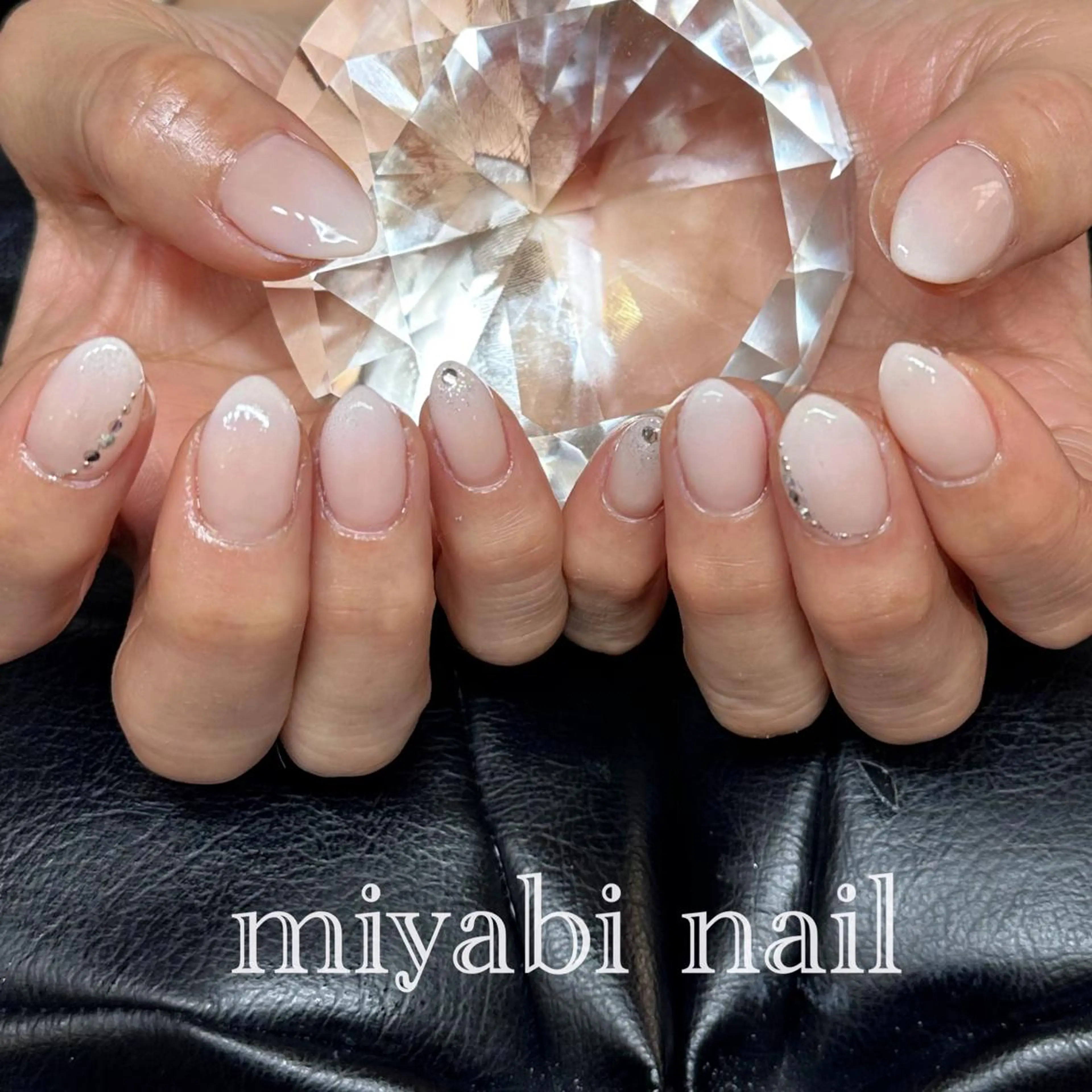 ネイル アートネイル ジェルネイル グラデーション キラキラネイル 持ち込み ハンドネイル miyabi nail 桂川駅近くのネイルデザイン