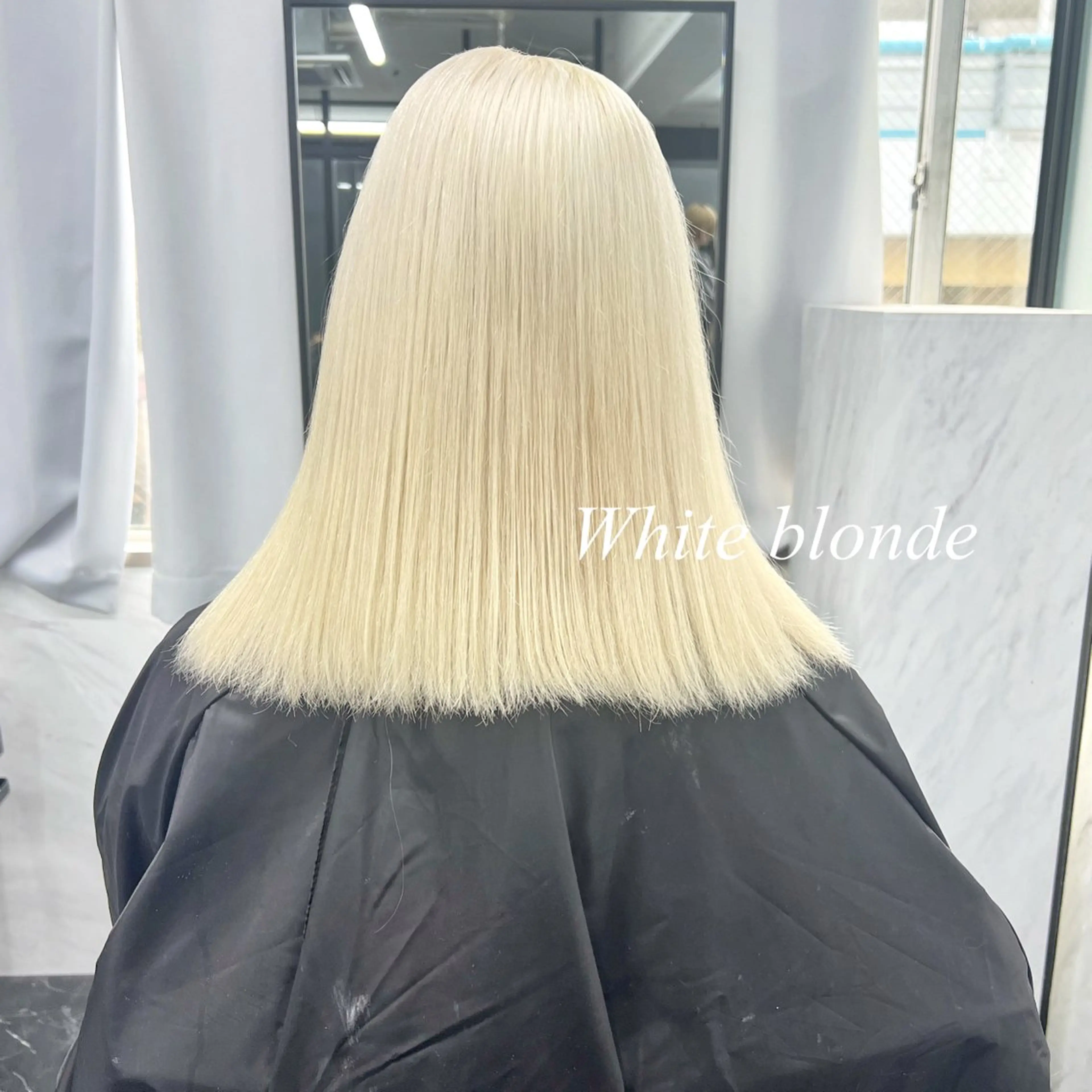 セミロング カラー シールエクステ ハイトーンカラー エクステ ヘアカラー シールエクステ特化 ハイトーン、NANAのヘアスタイル