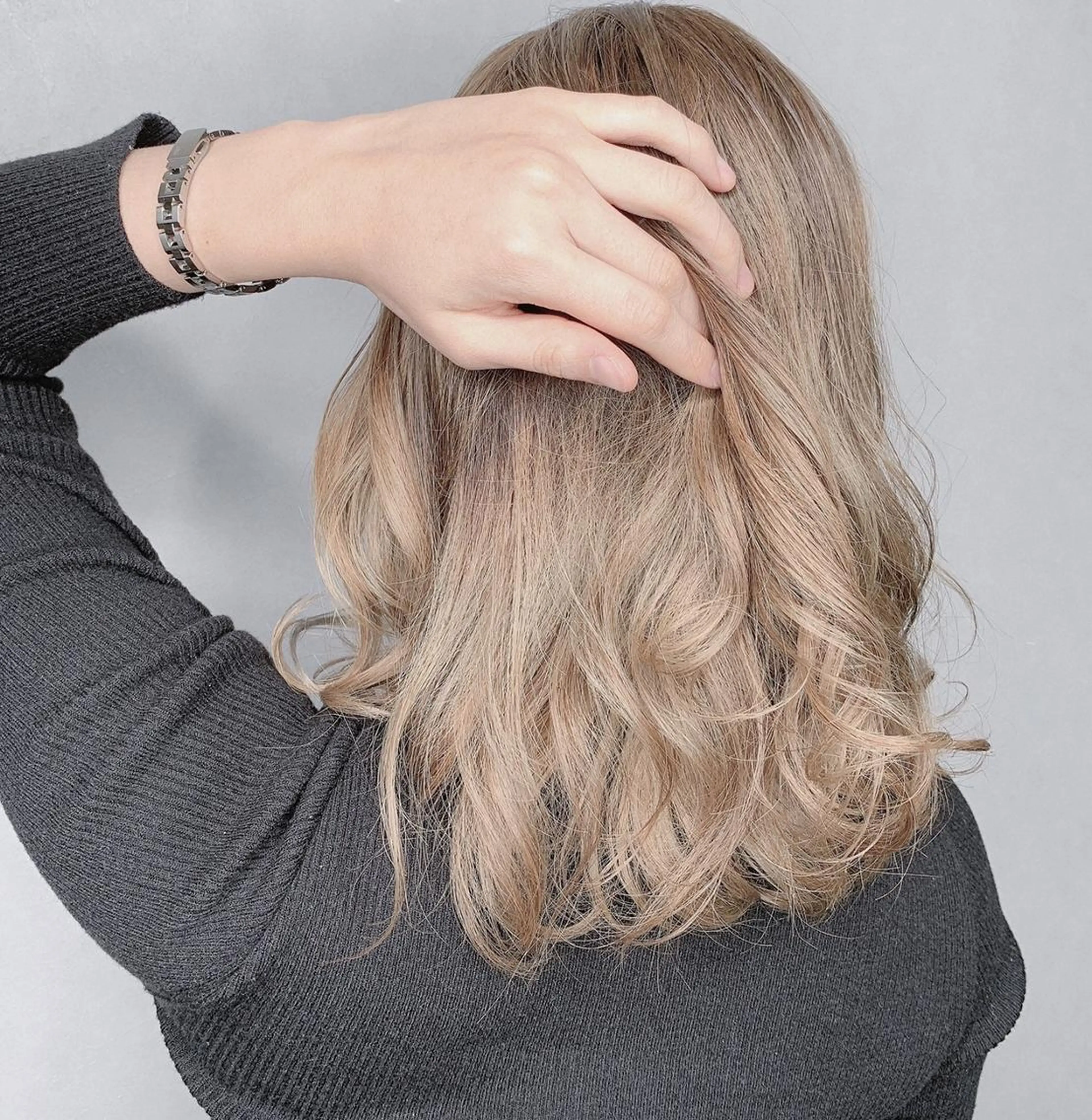 ロング カラー パーマ ヘアアレンジ 学生 ヘアカラー トリートメント 新宿駅近♡友達とOK 🦋W -ワット -のヘアスタイル